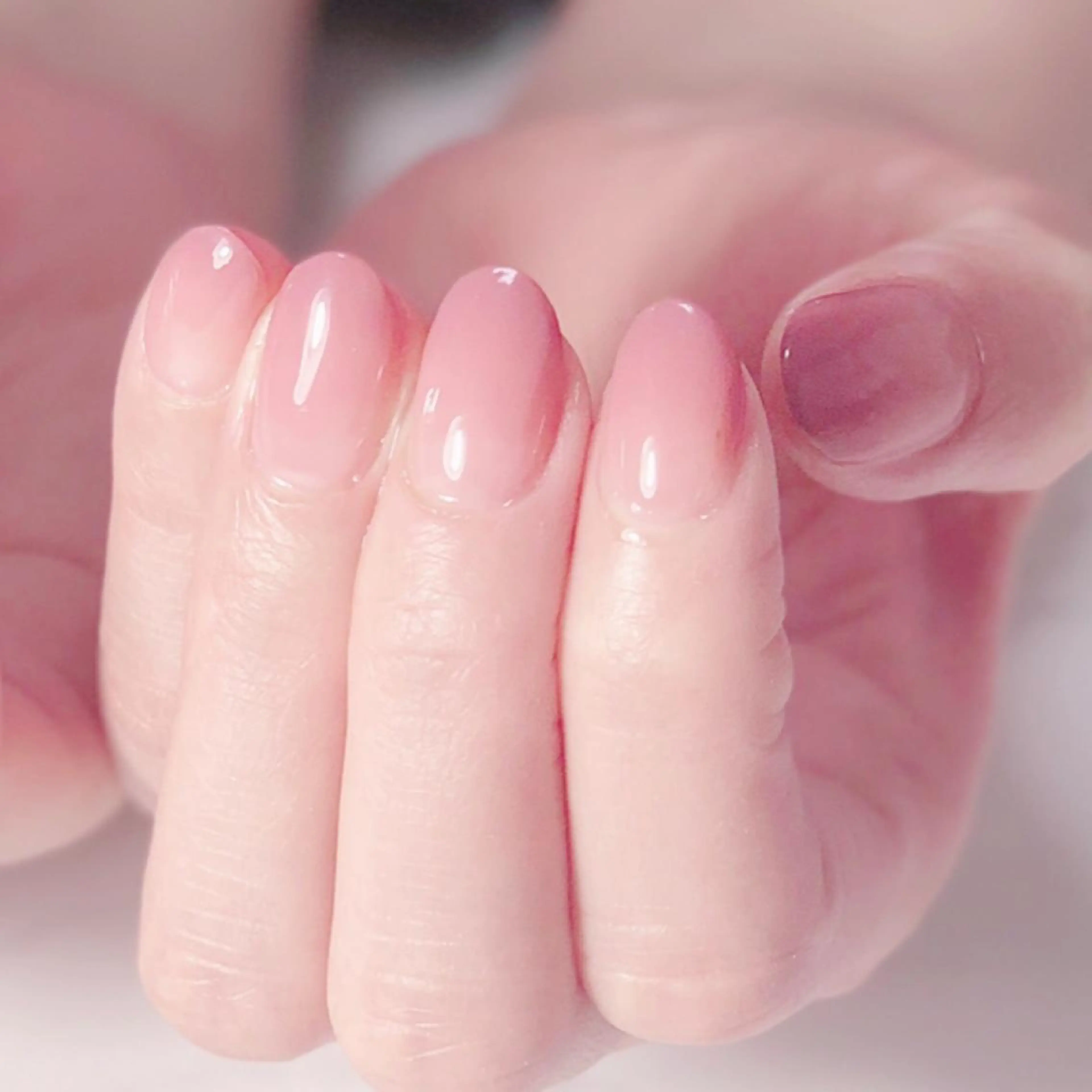 ネイル ジェルネイル グラデーション 氷ネイル・うるうるネイル オフィスネイル ワンカラーネイル 辻野 和枝のネイルデザイン