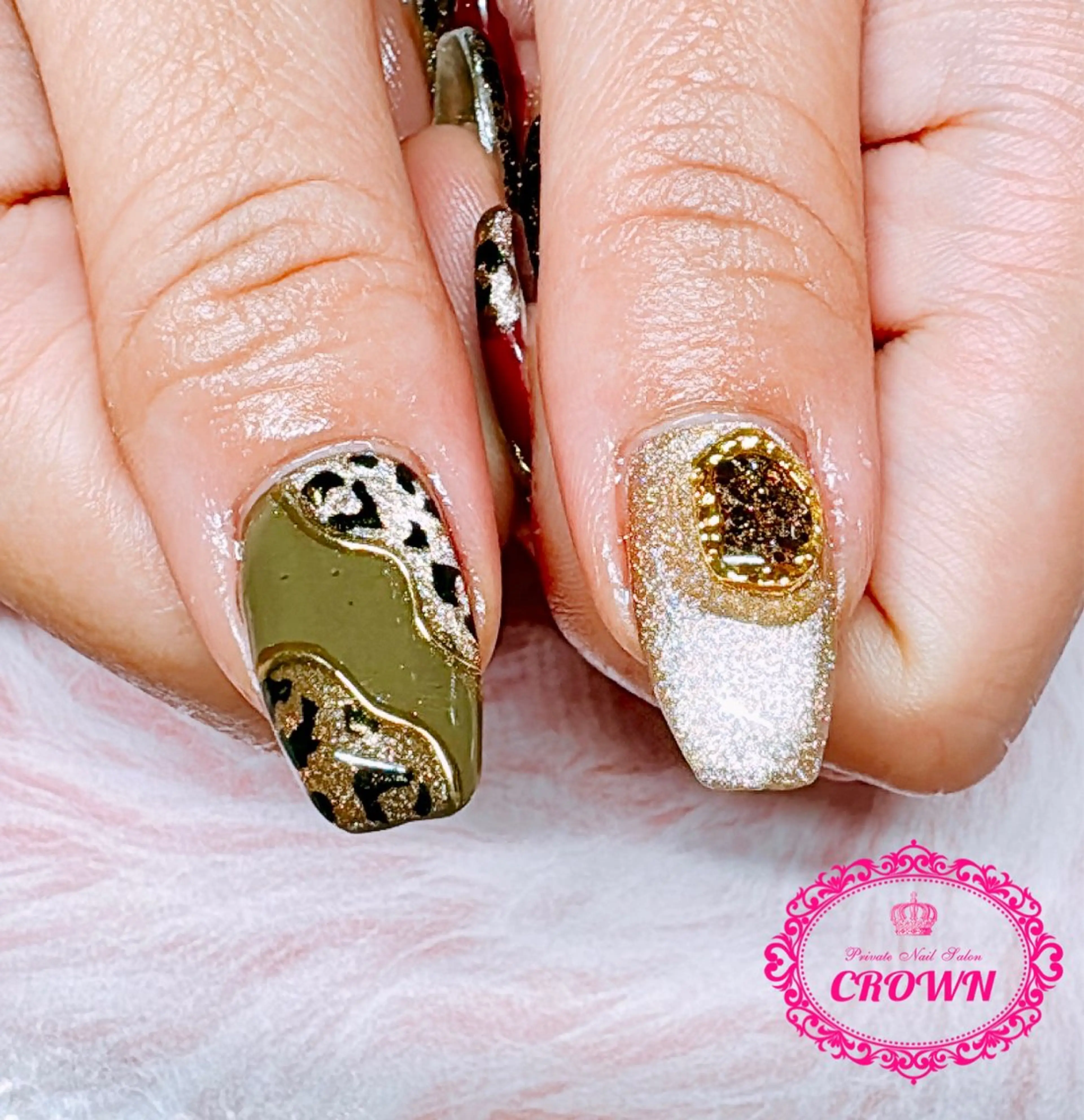 ネイル CROWN プライベートサロンのネイルデザイン