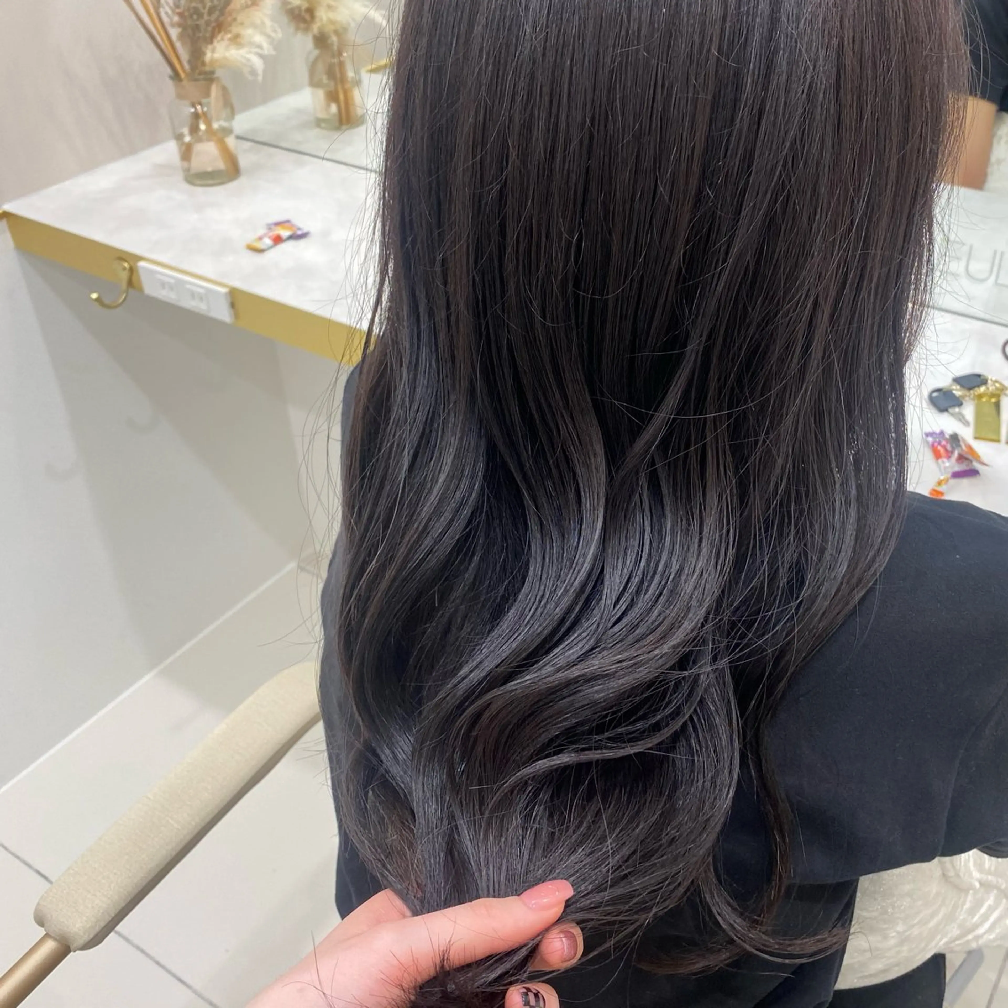 ロング ami 大人モテ/レイヤーのヘアスタイル