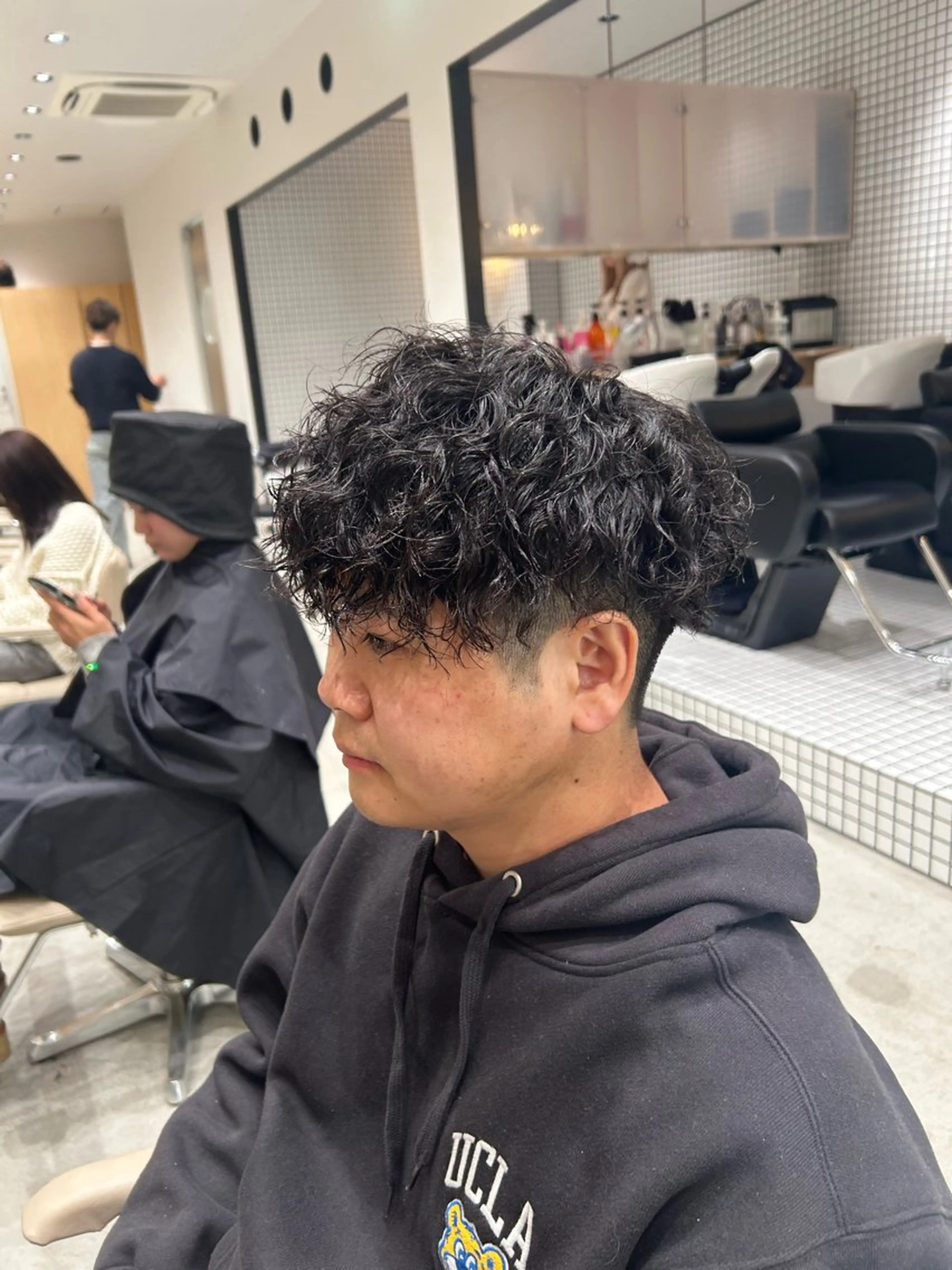 パーマ メンズ フェードカット メンズパーマ ツイストスパイラルパーマ スパイラルパーマ 🐲ツイスパ🐲 フェード/龍のヘアスタイル