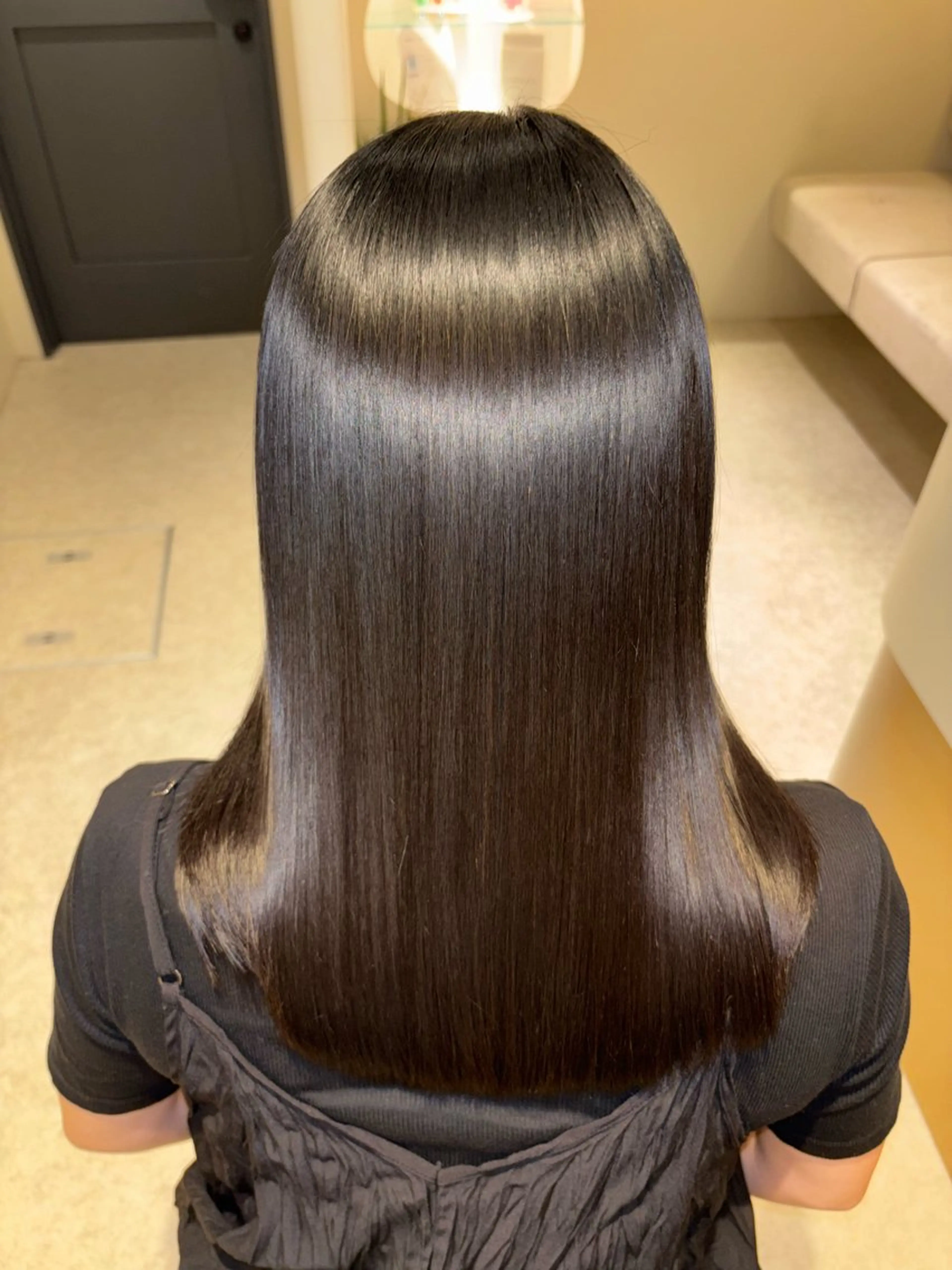 ミディアム 篠崎 加奈のヘアスタイル