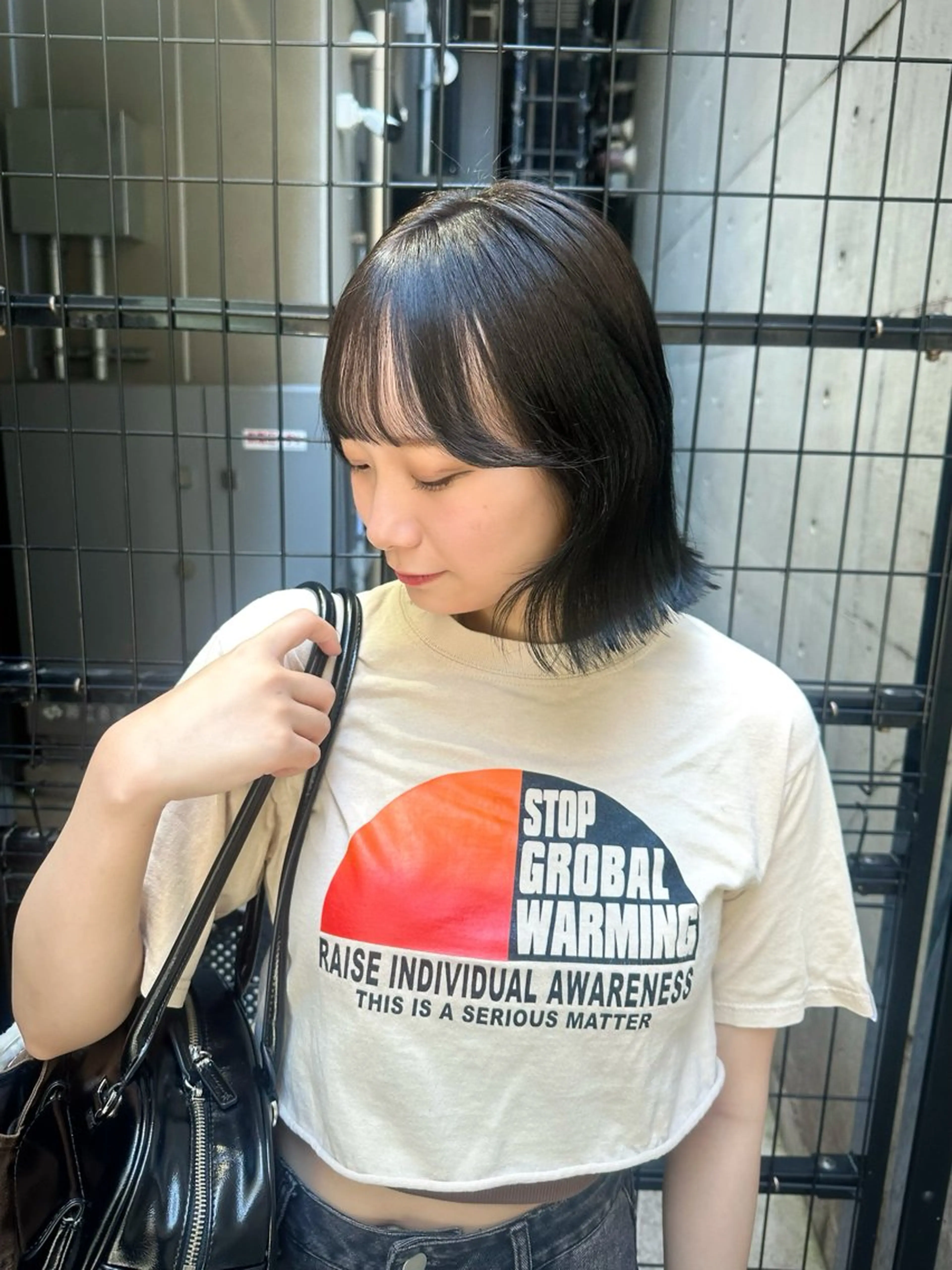 ショート カラー ダークグレー ボブ カット ヘアカラー トリートメント ハイトーン/ショート /akane🐰♥️のヘアスタイル