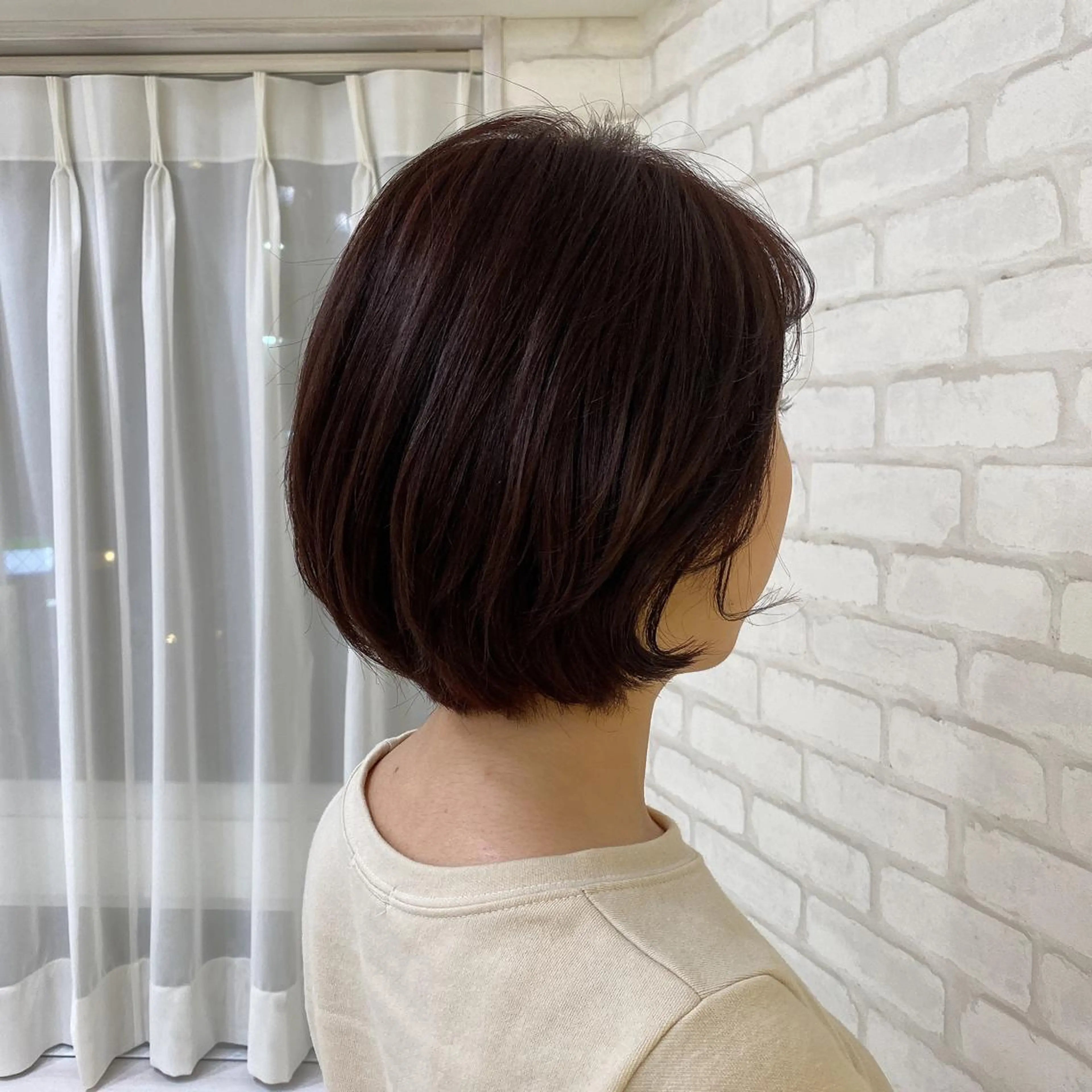 ショート カラー abilita AZUSAのヘアスタイル