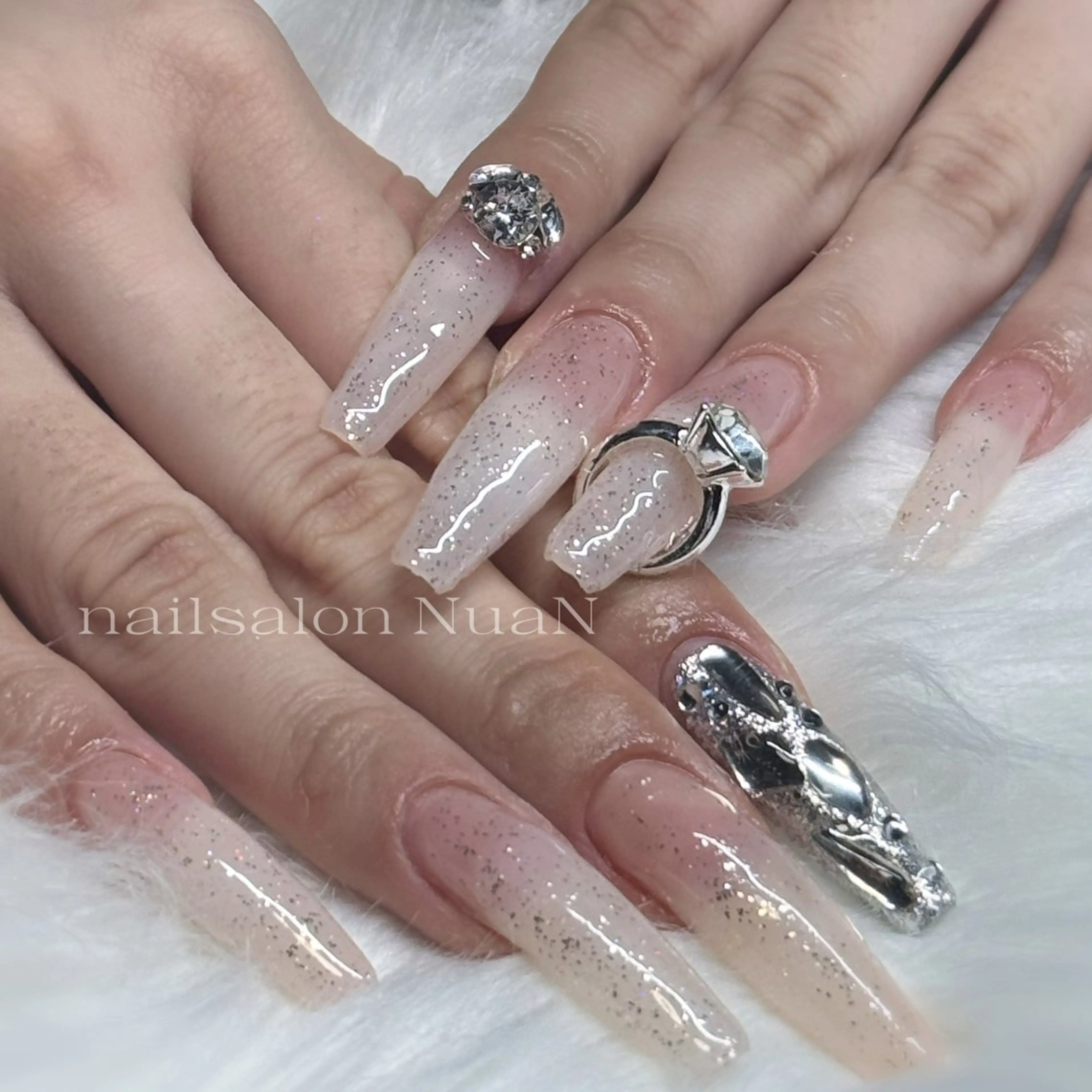 ネイル NuaN 名城線黒川駅徒歩3分のネイルデザイン