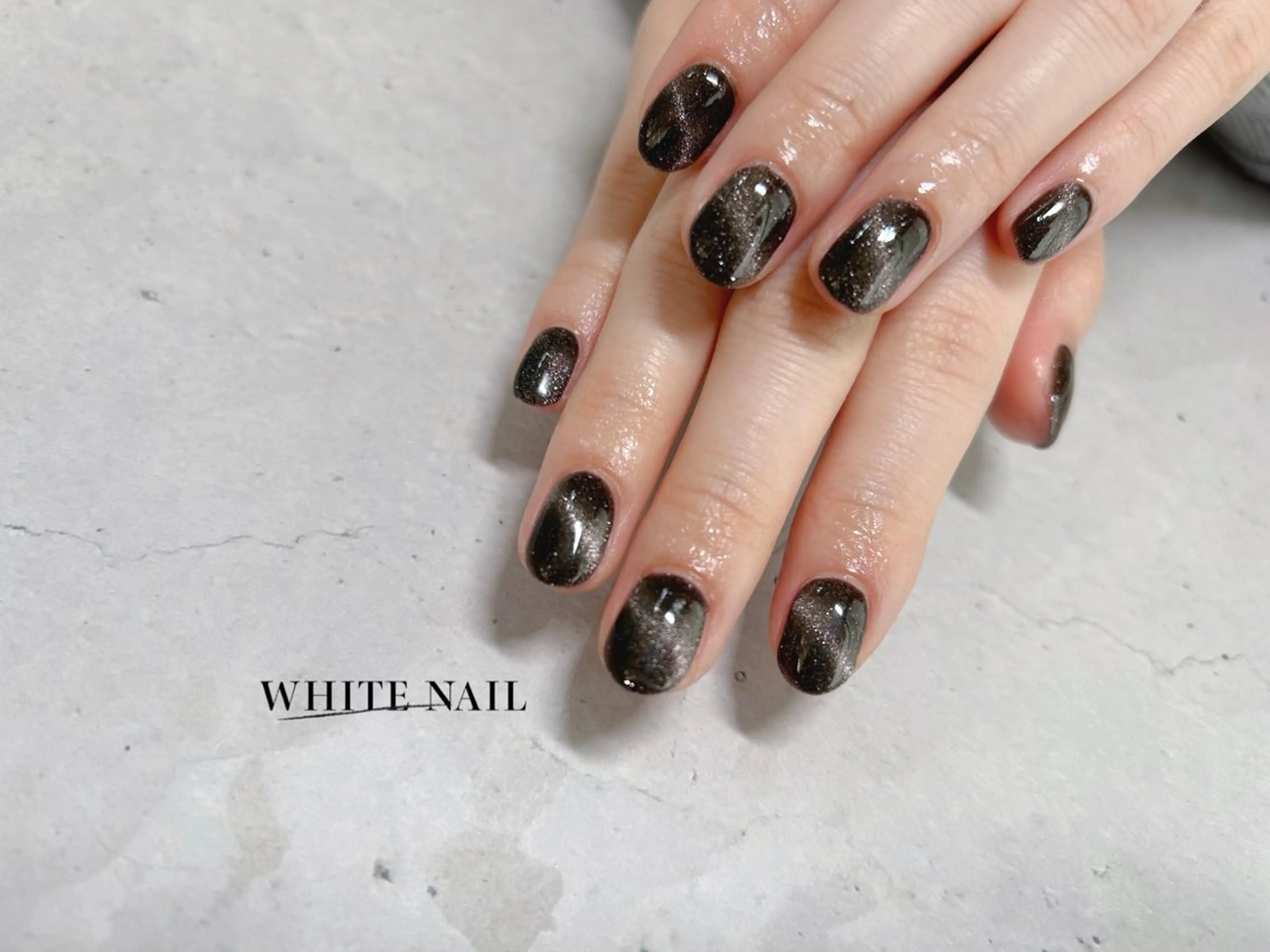 ネイル マグネットネイル ハンドネイル WHITE NAIL ホワイトネイルのネイルデザイン