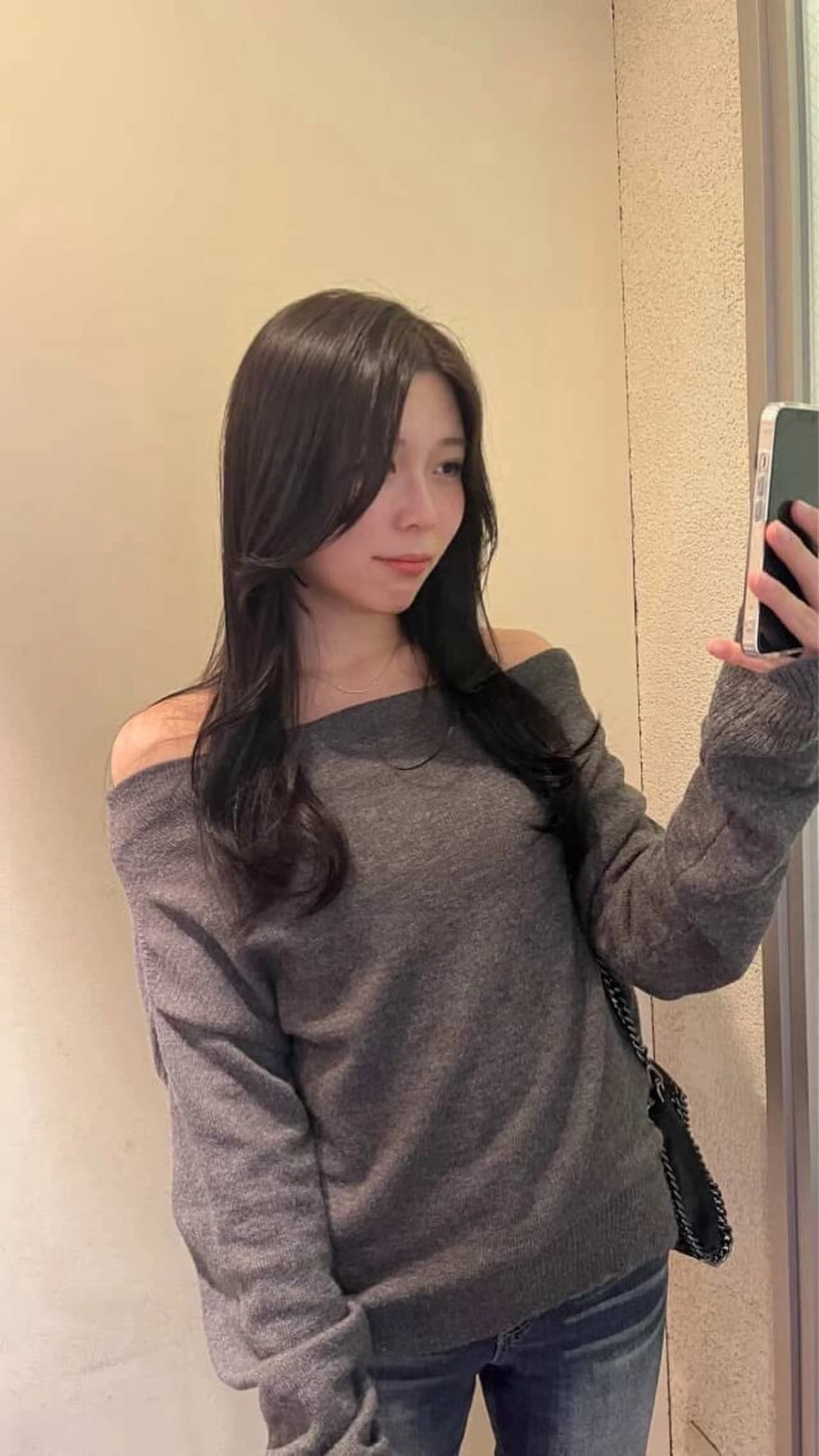 ロング レイヤーカット/ 艶カラー/YUKAのヘアスタイル