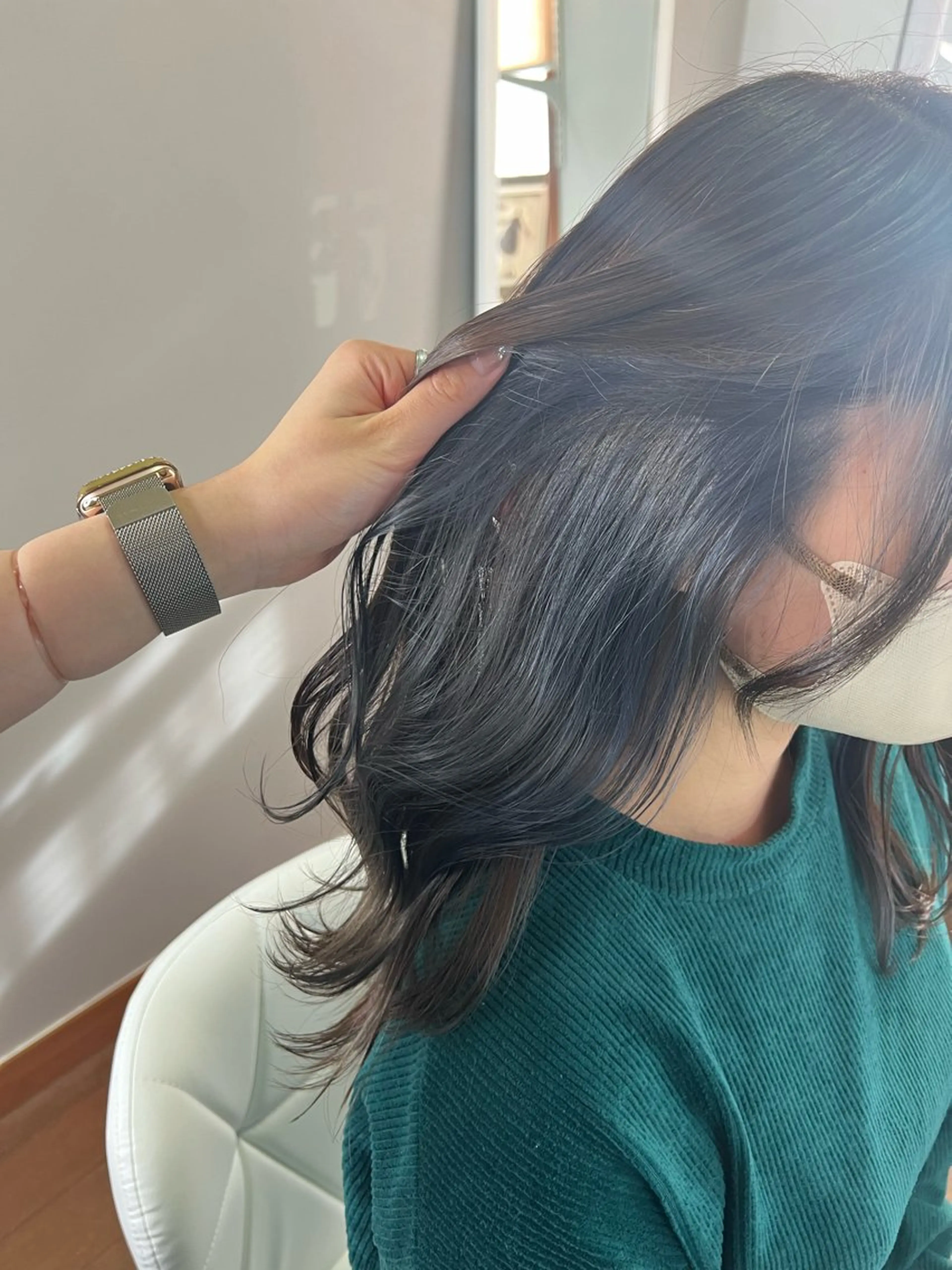 セミロング カット ヘアカラー トリートメント NIENTE2nd所属・大良 彩水のヘアスタイル