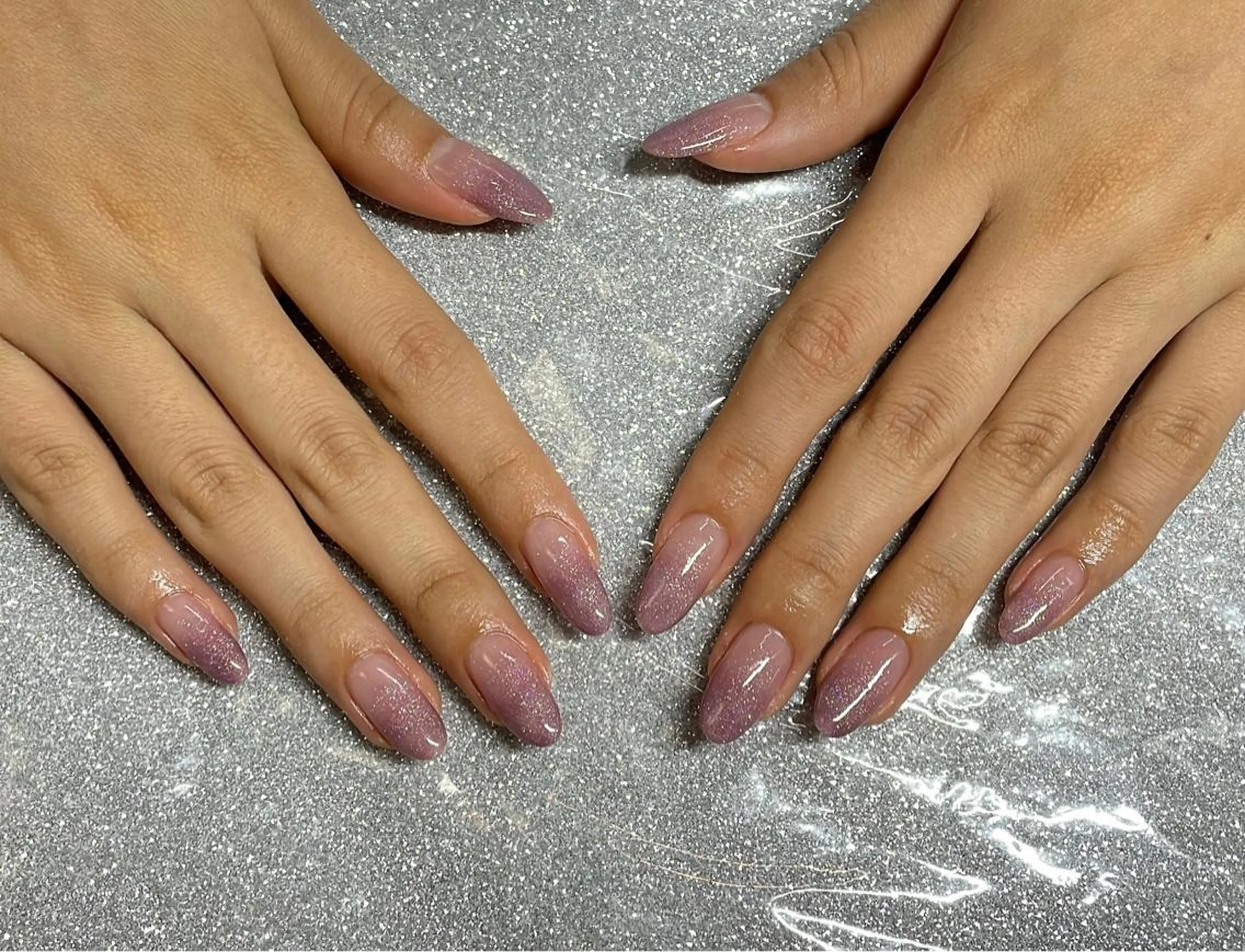 ネイル VIERU 🌈🎀💖のネイルデザイン