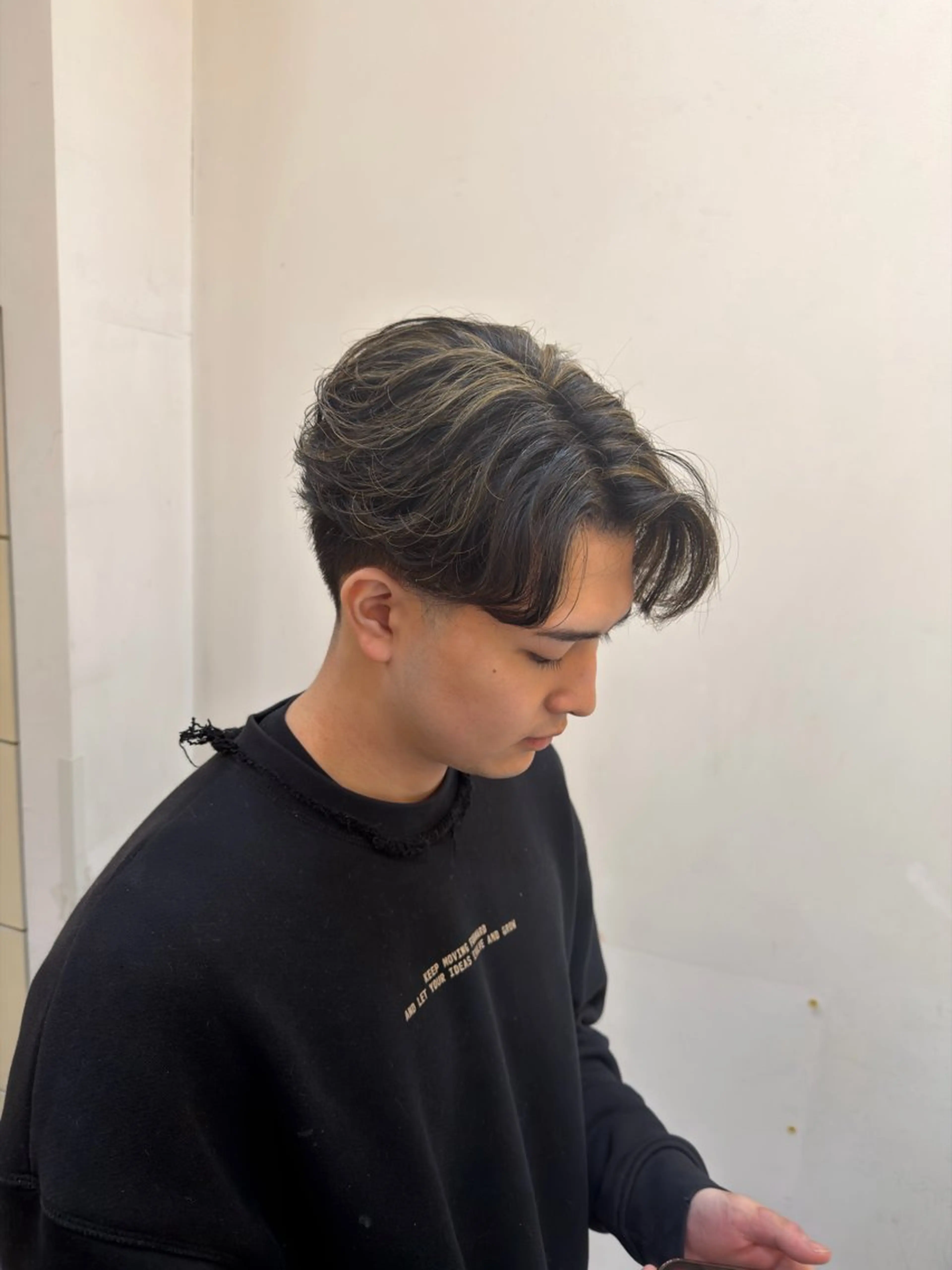 ショート メンズ カット ヘアカラー メンズパーマ/ フェード　Tumのヘアスタイル