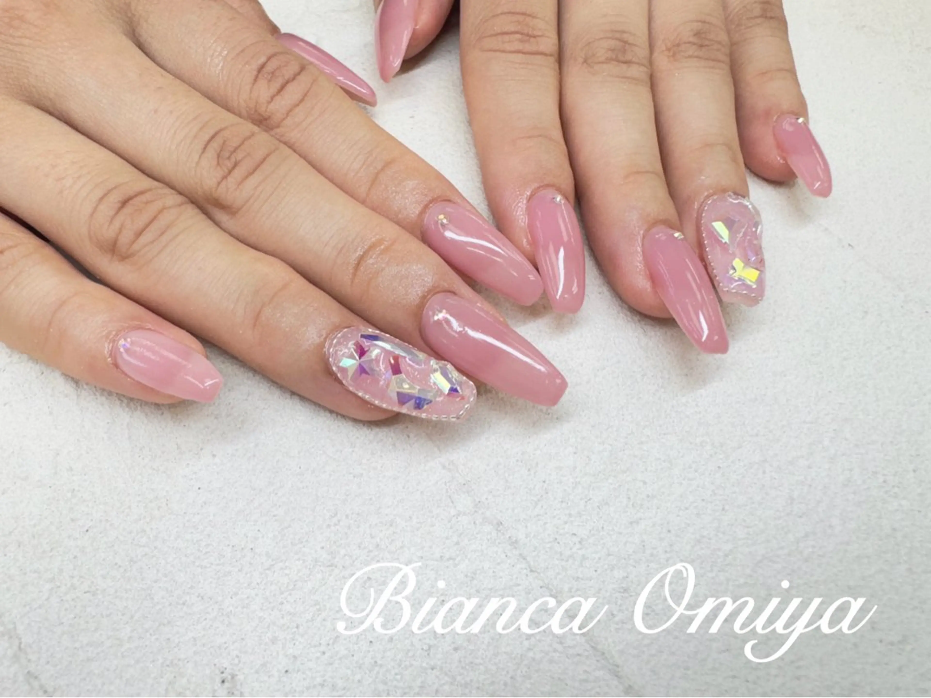 ネイル ハンドネイル 岩松 沙耶のネイルデザイン