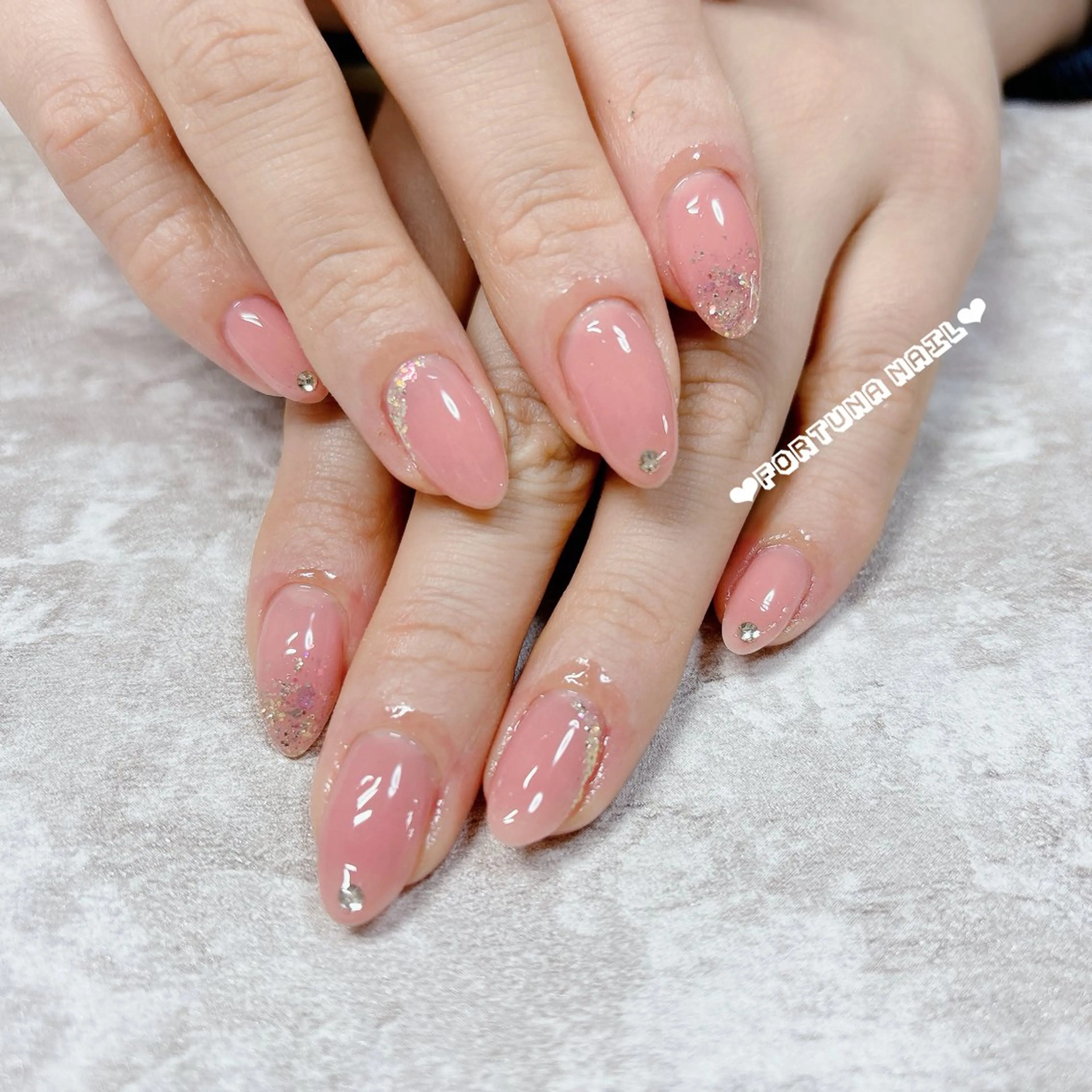 ネイル ハンドネイル ハンドケア Nail •Head スパFortunaのネイルデザイン