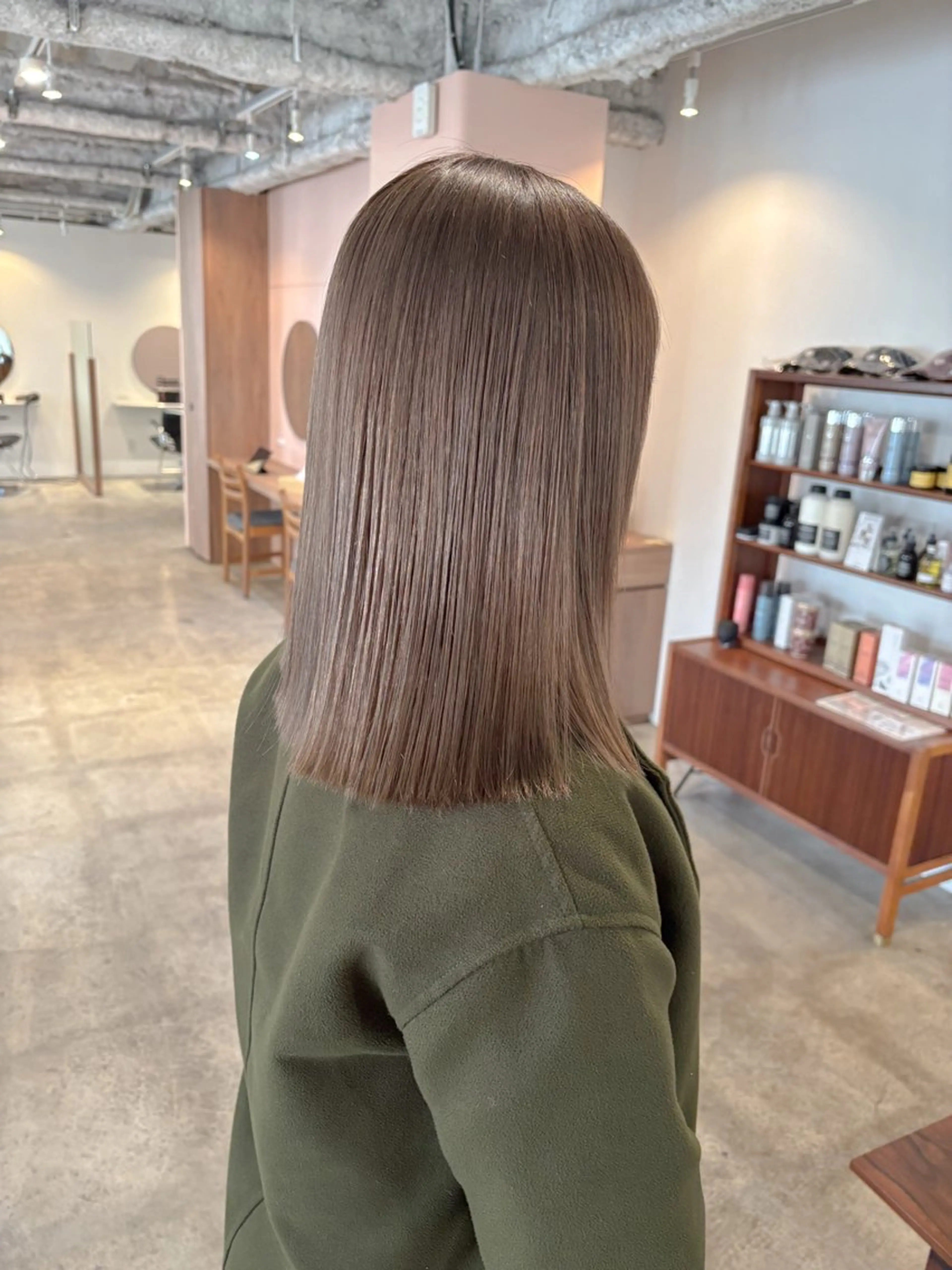 ミディアム カラー ベージュカラー ブリーチ ラベンダーカラー ラベンダーベージュ ヘアカラー Takuma Suzuki中目黒のヘアスタイル