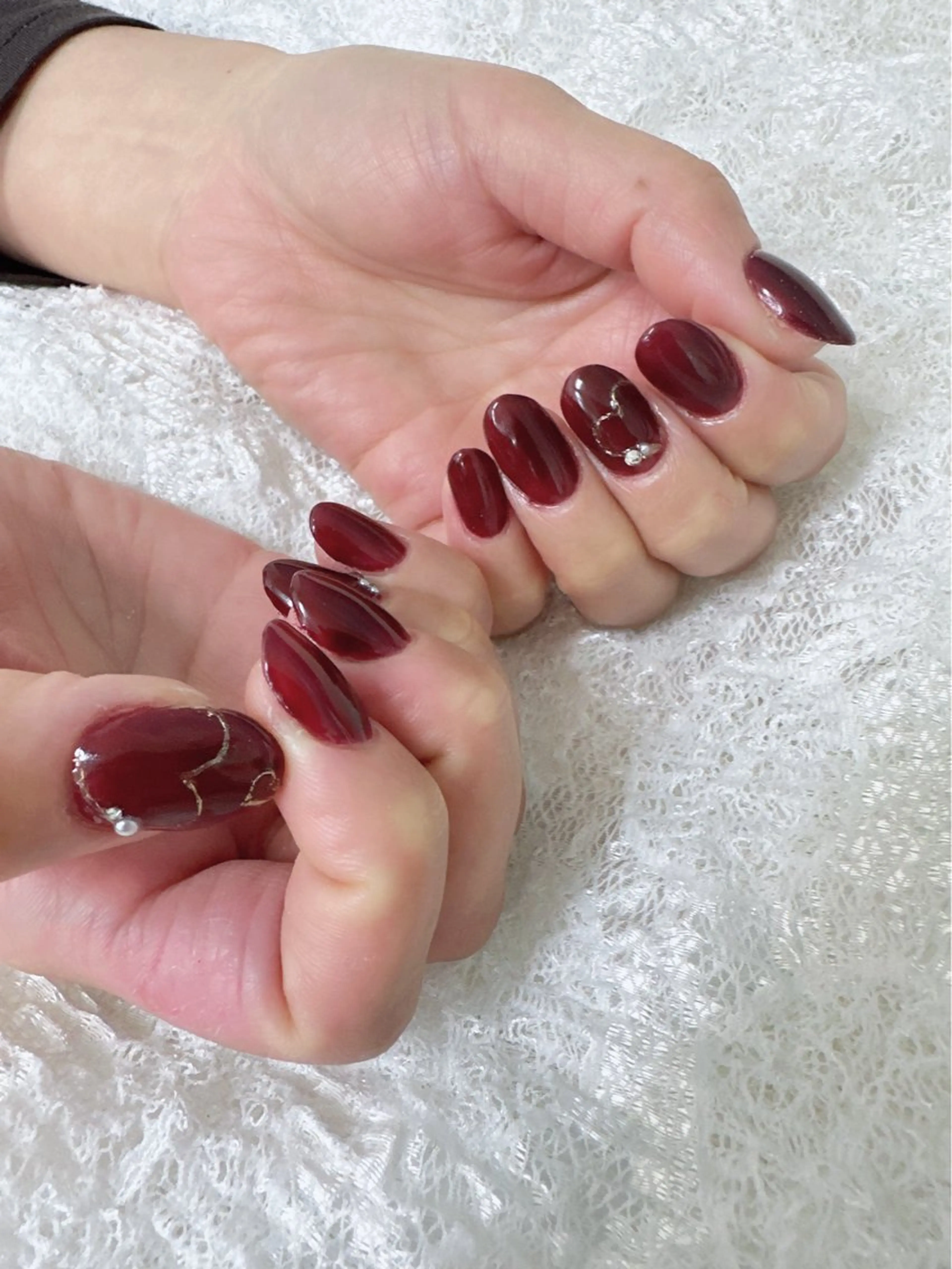 ネイル ハンドネイル カラーズビューティサロン所属・石井 桃子のネイルデザイン