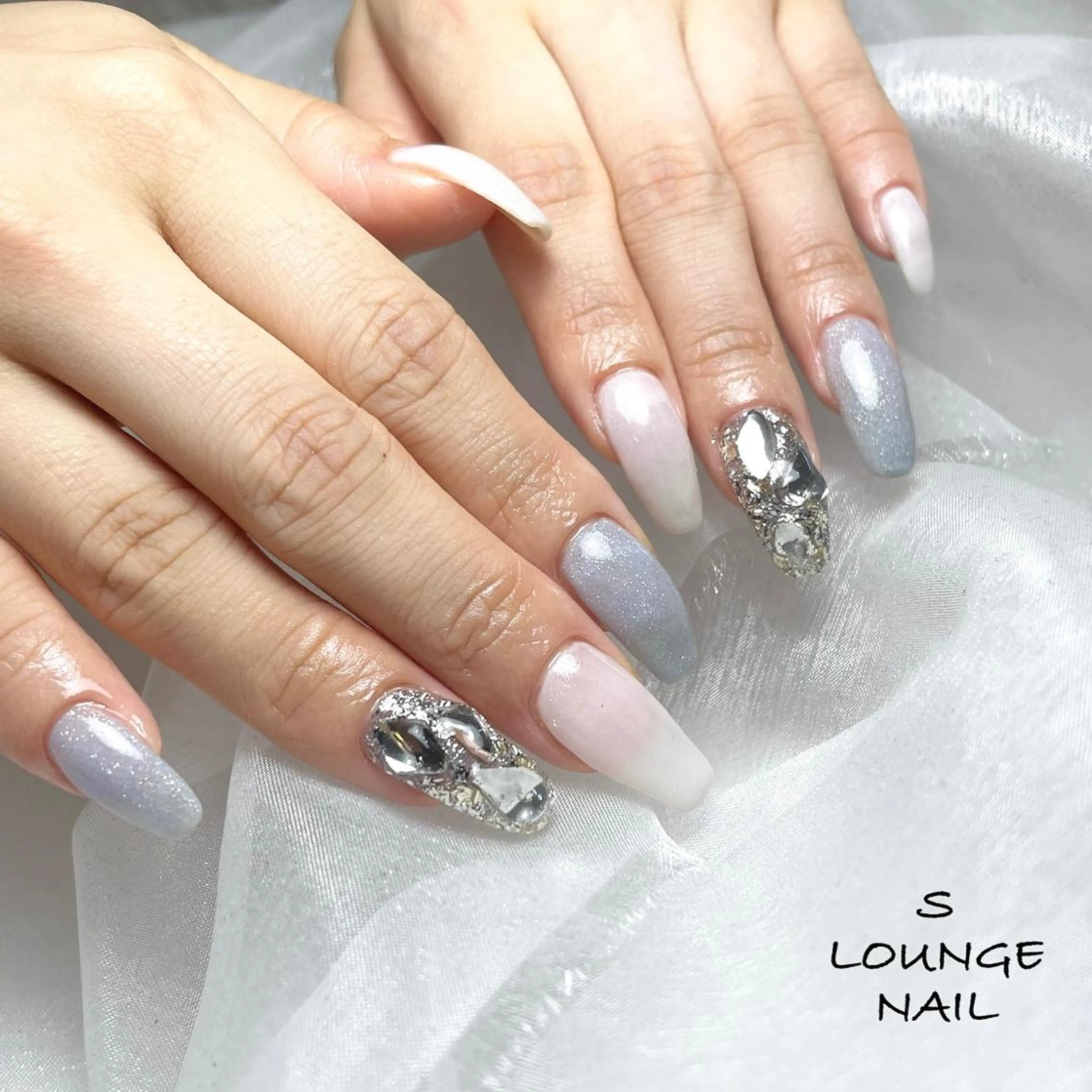 ネイル ハンドネイル フットネイル S LOUNGE NAIL所属・パーツたくさん🍓 SUMIのネイルデザイン