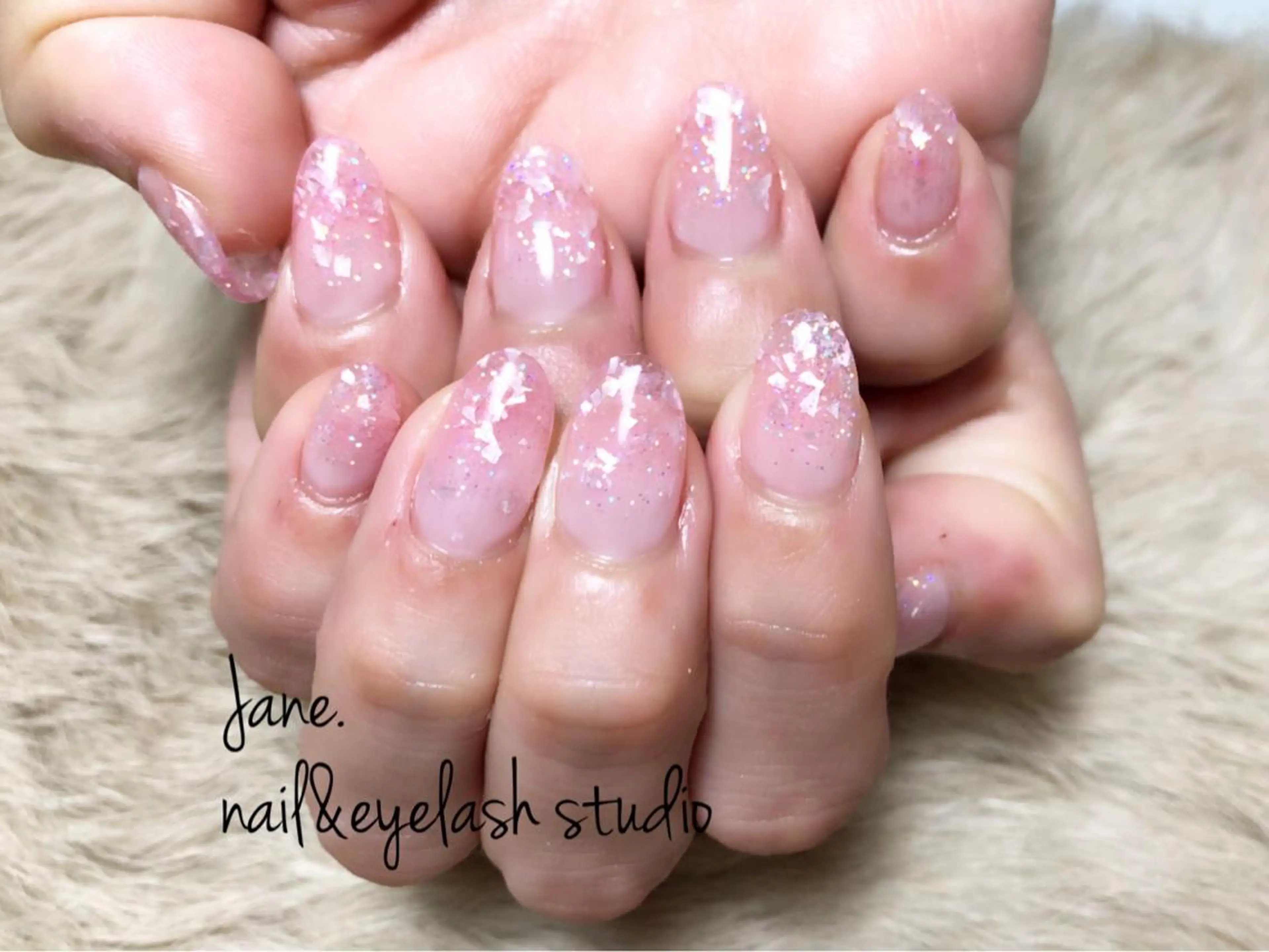 ネイル Yakko pas á pasのネイルデザイン