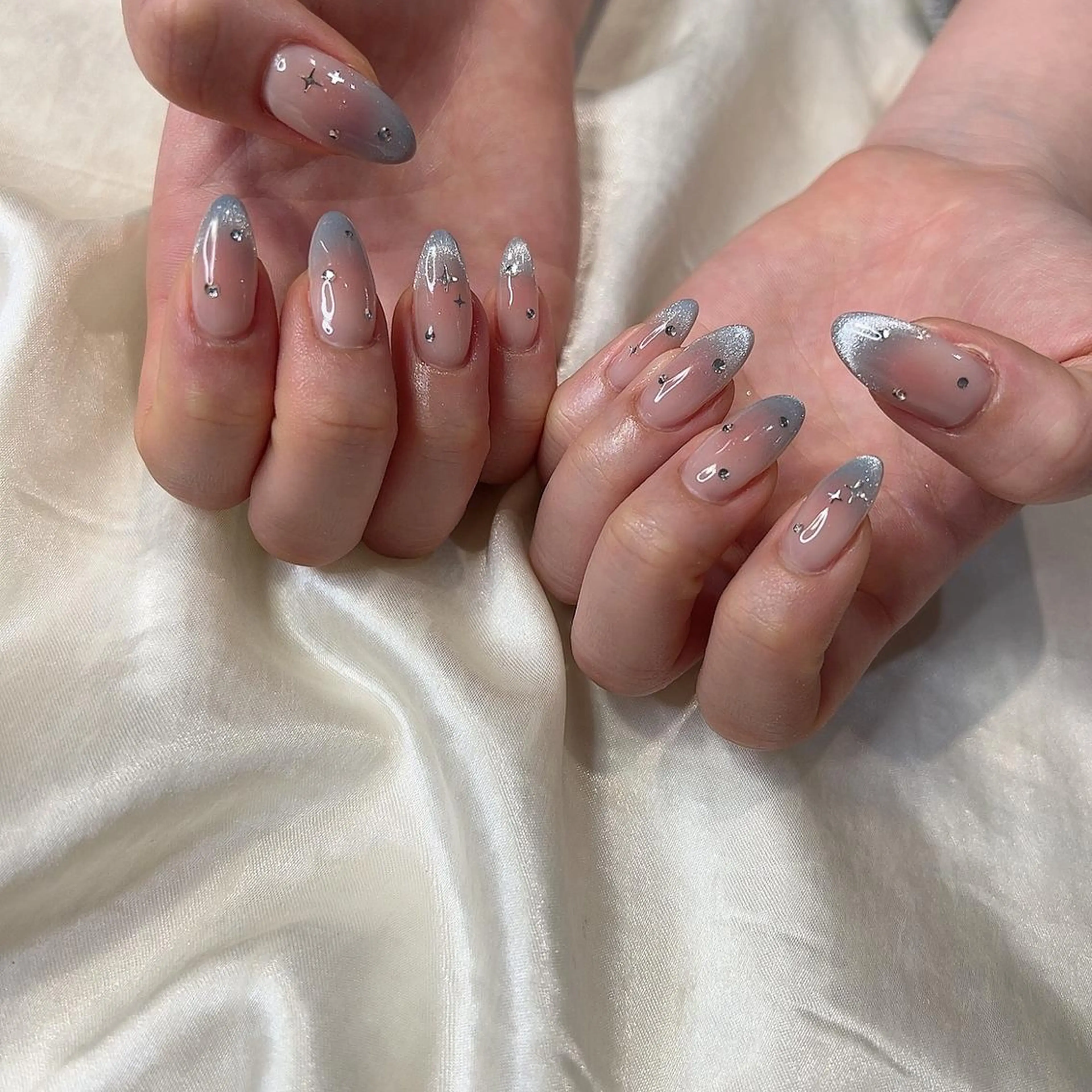 ネイル ハンドネイル 西岡 杏のネイルデザイン