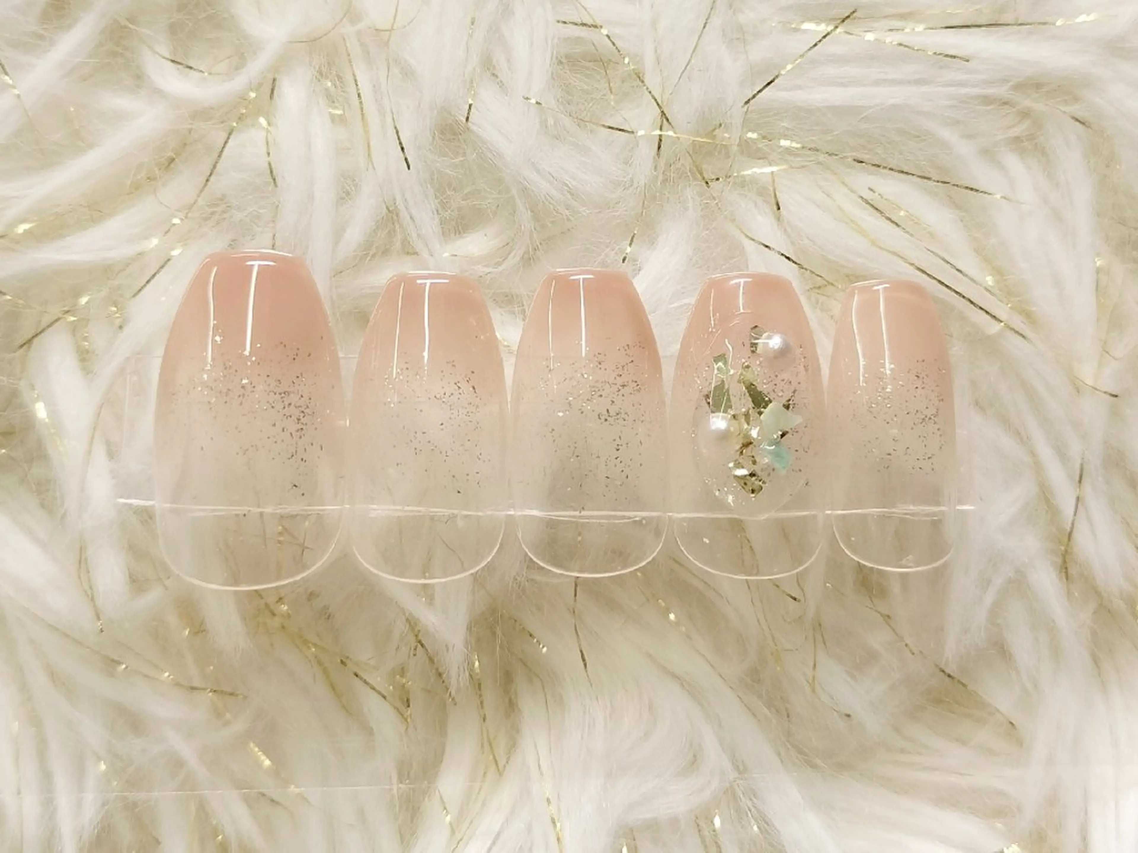 ネイル シンプルネイル ハンドネイル She by M【シーバイエム】パラジェル/ニュアンスネイル所属・She by M. Ryoukaのネイルデザイン