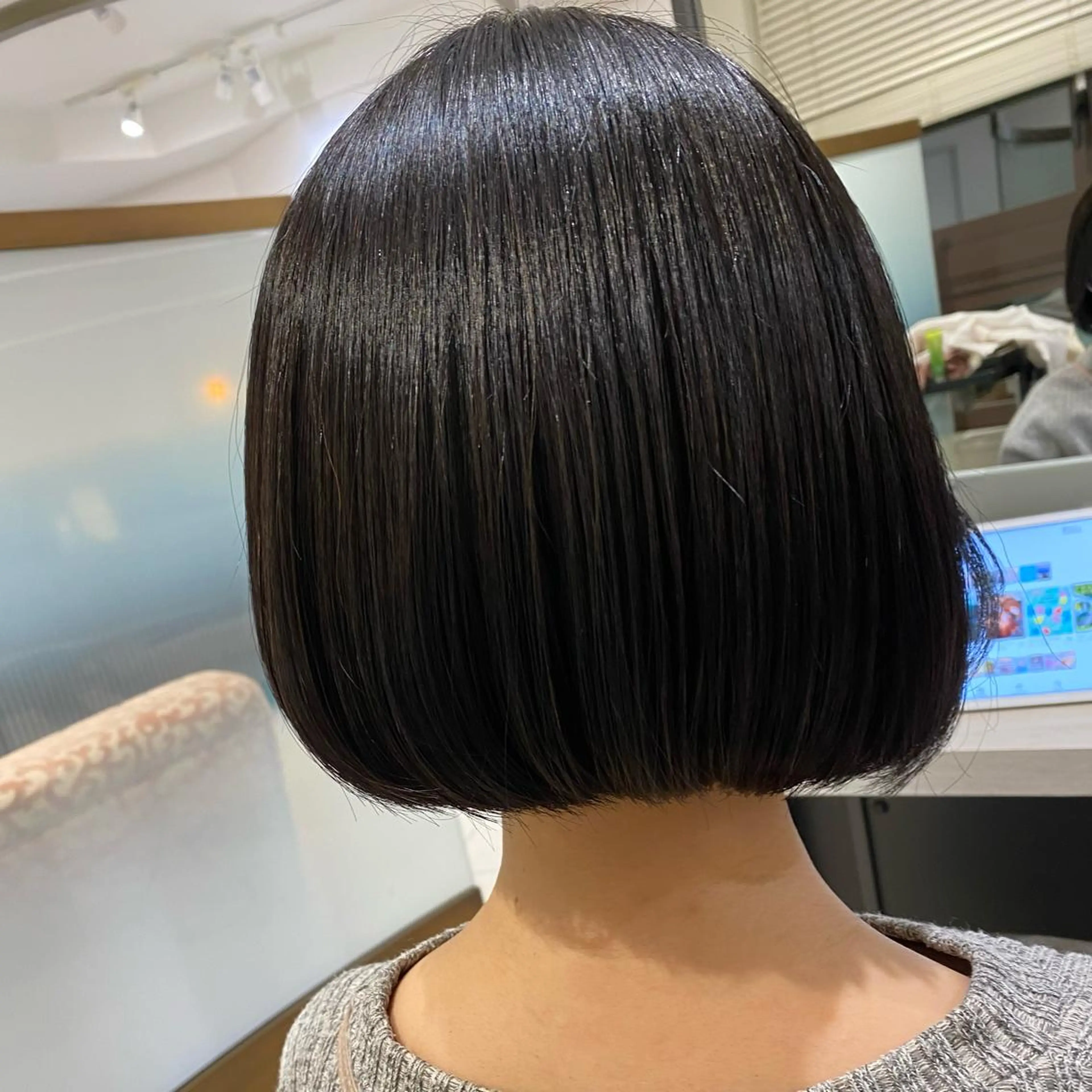 ミディアム ボブ equal銀座所属・equal銀座 黒田💚のヘアスタイル