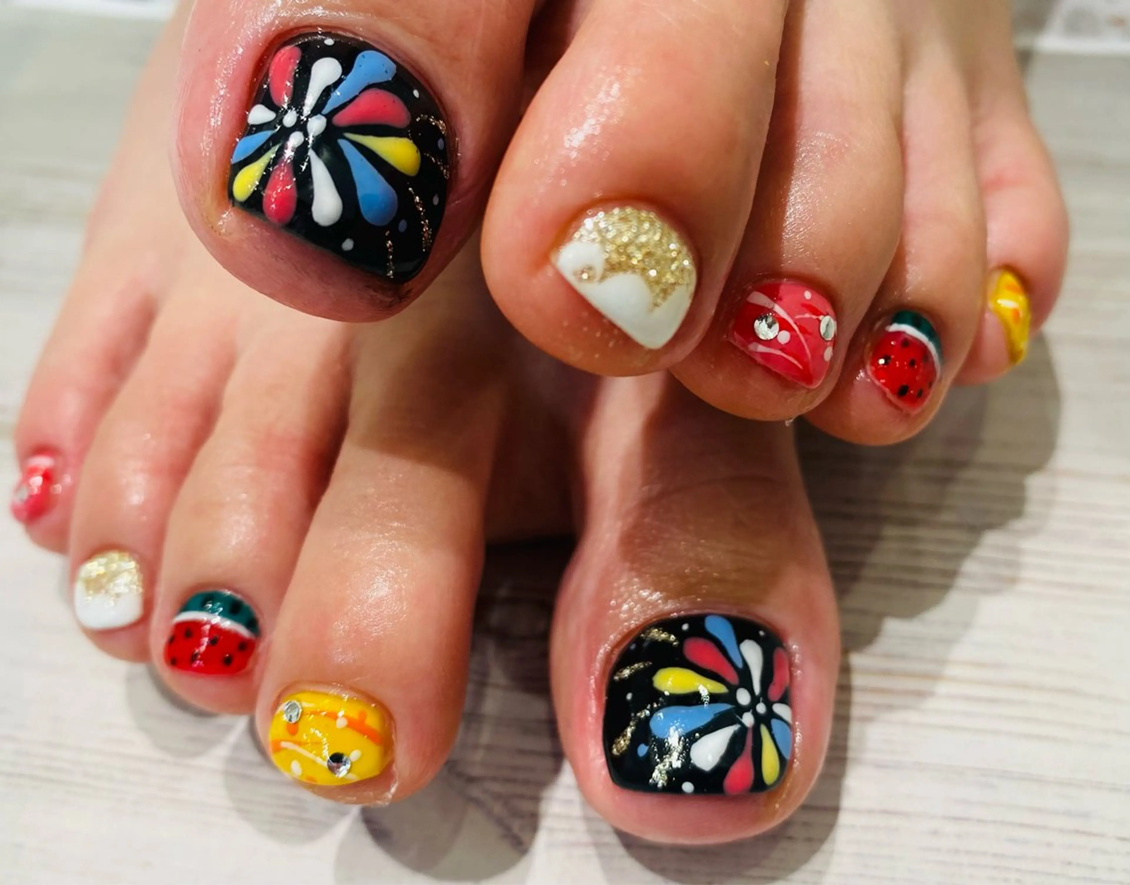 ネイル フットネイル 持ち込み フットネイル ネイルサロン nail_upのネイルデザイン