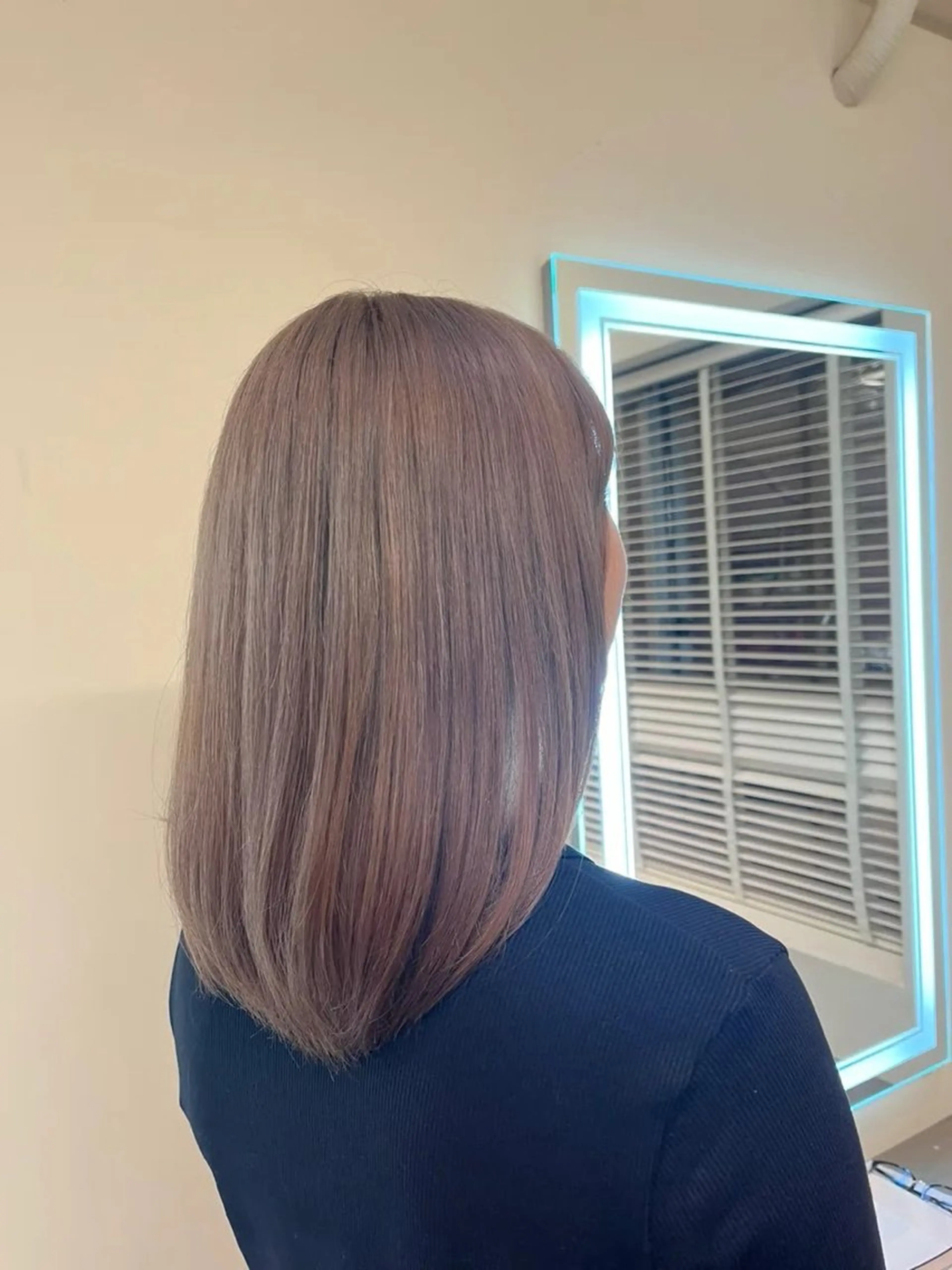 ミディアム カラー ブリーチ カット トリートメント 🐈‍⬛多系統🕶 tsubura🖤のヘアスタイル