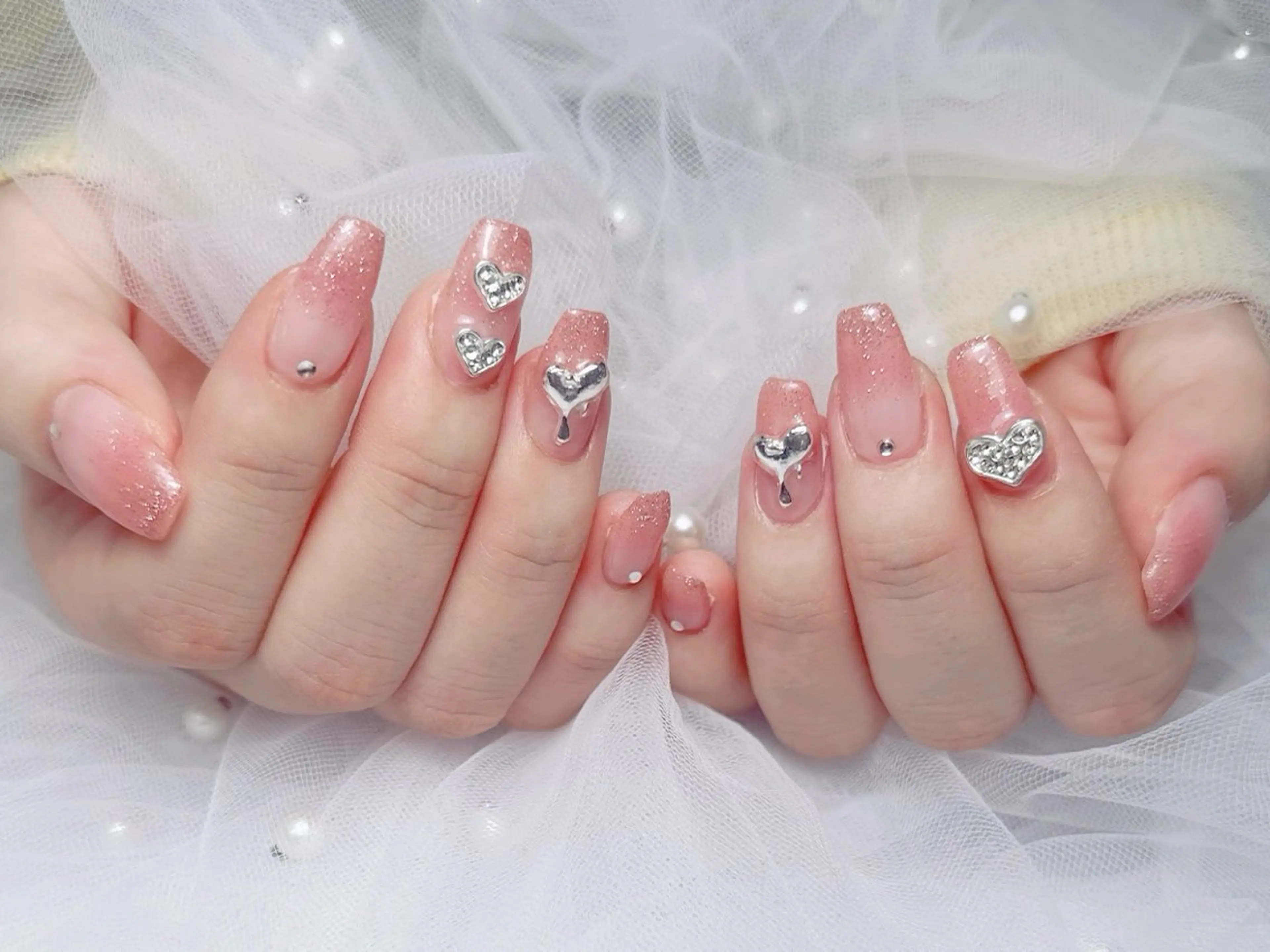 ネイル フレンチネイル ジェルネイル ハート 韓国ネイル マグネットネイル ハンドネイル ネイルサロン lotusのネイルデザイン