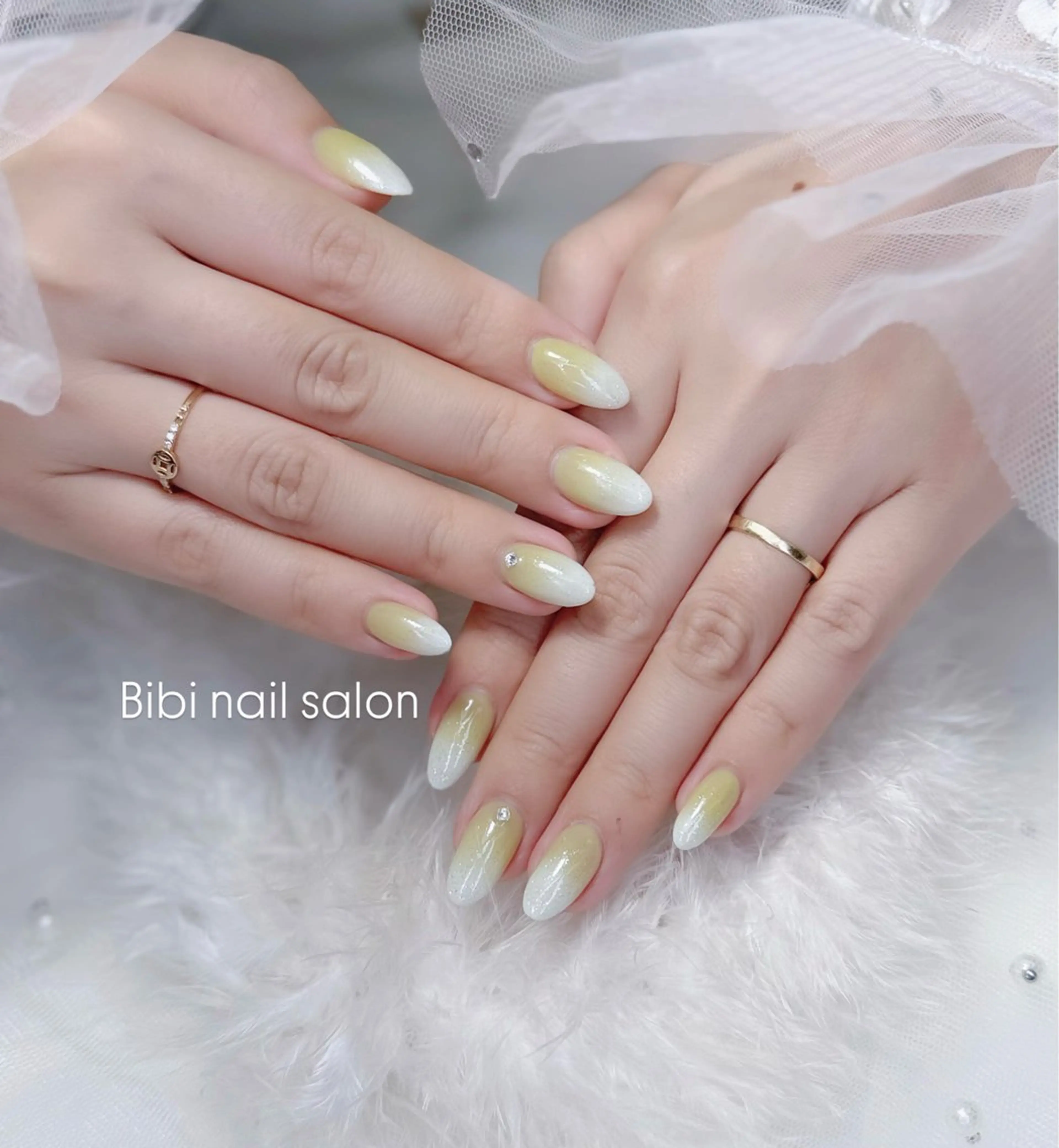 セミロング ハンドネイル Bibi beauty spa Osaka所属・Bibi nail Osakaのネイルデザイン