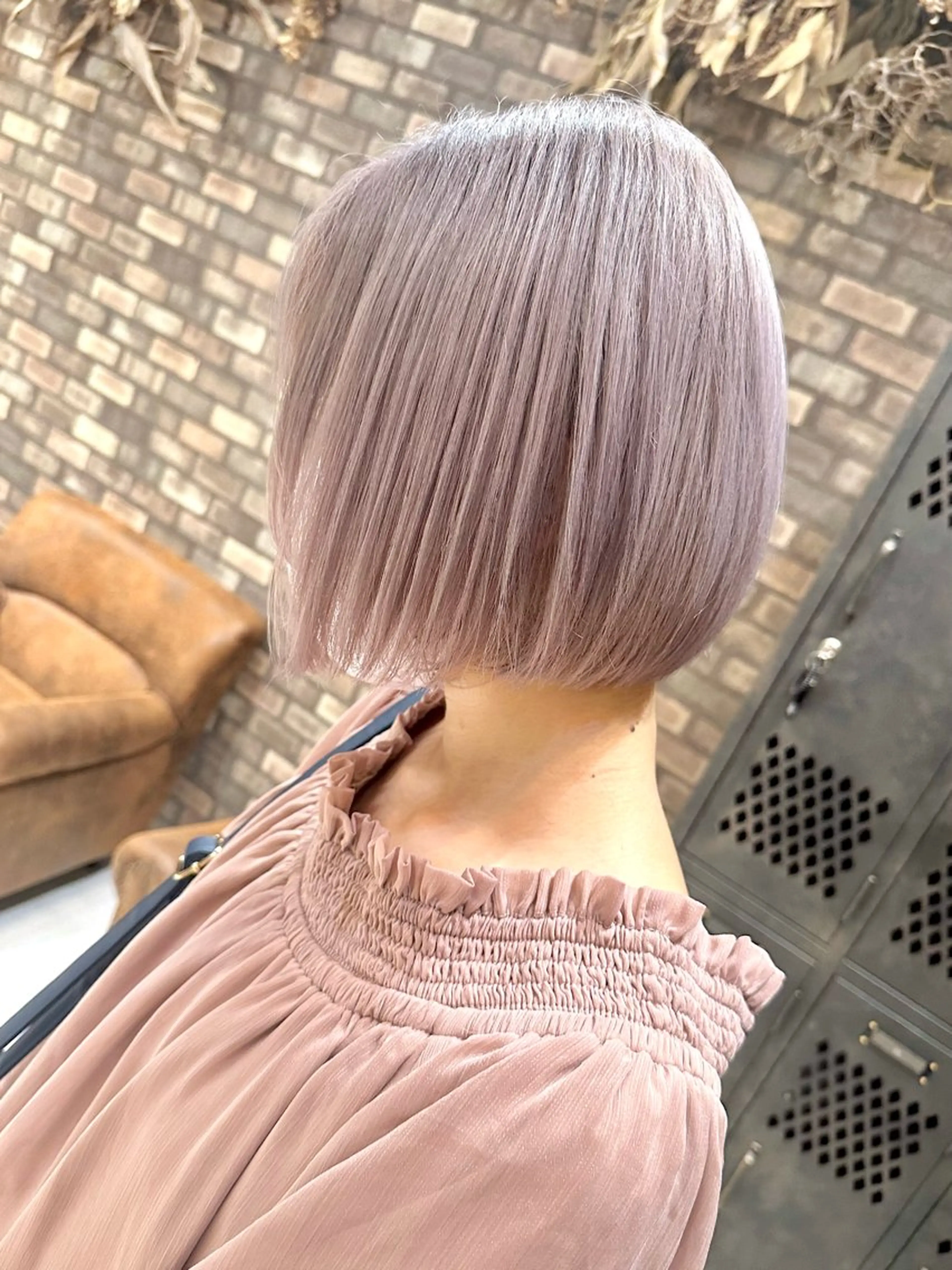 ショート ヘアカラー 🔷ブリーチバレイヤ ージュ🔷飯野達也のヘアスタイル