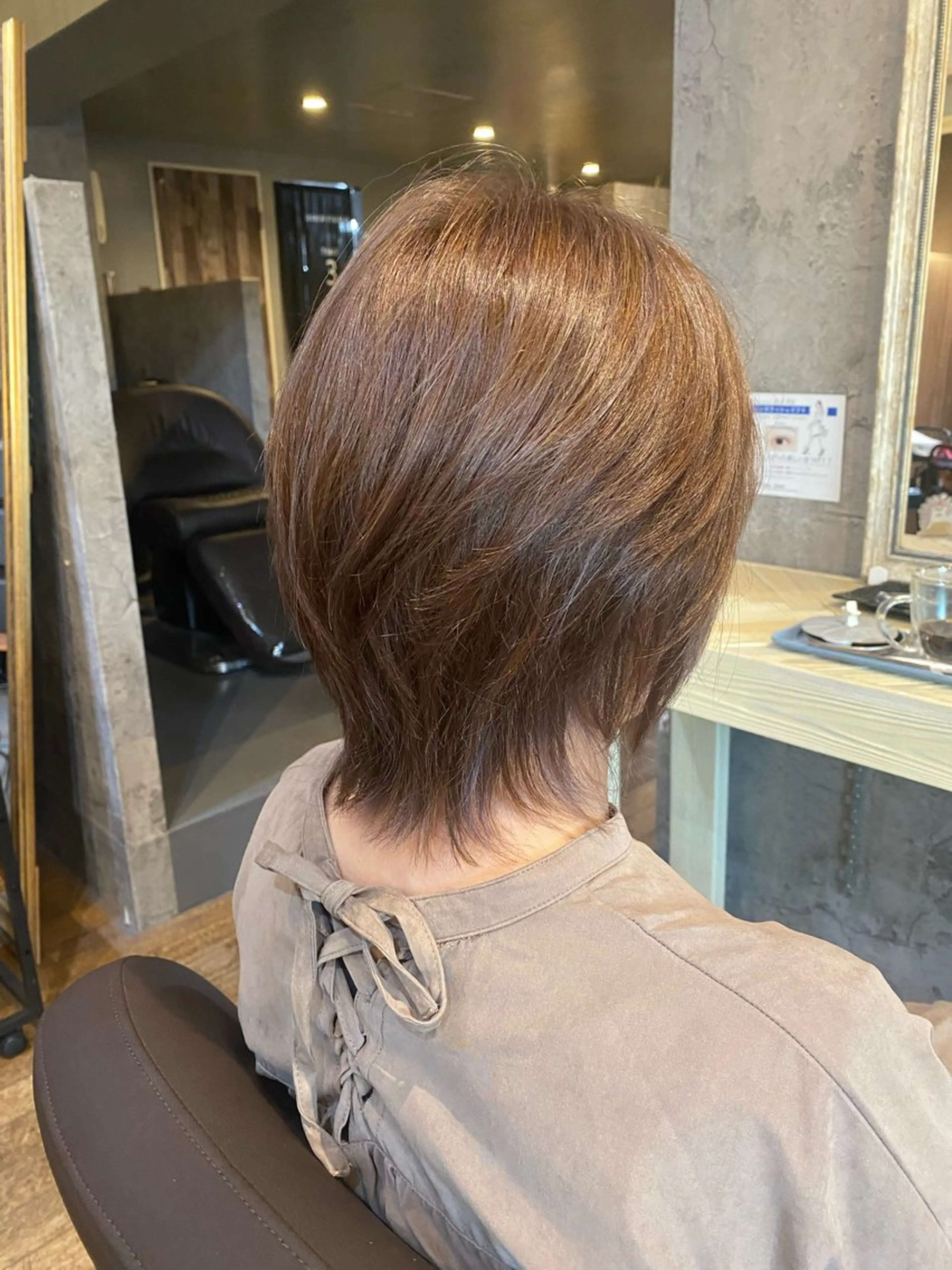 ミディアム カラー ハイライトカラー ハイライト ウルフカット hair＆design Navy所属・吉川 眞之亮のヘアスタイル