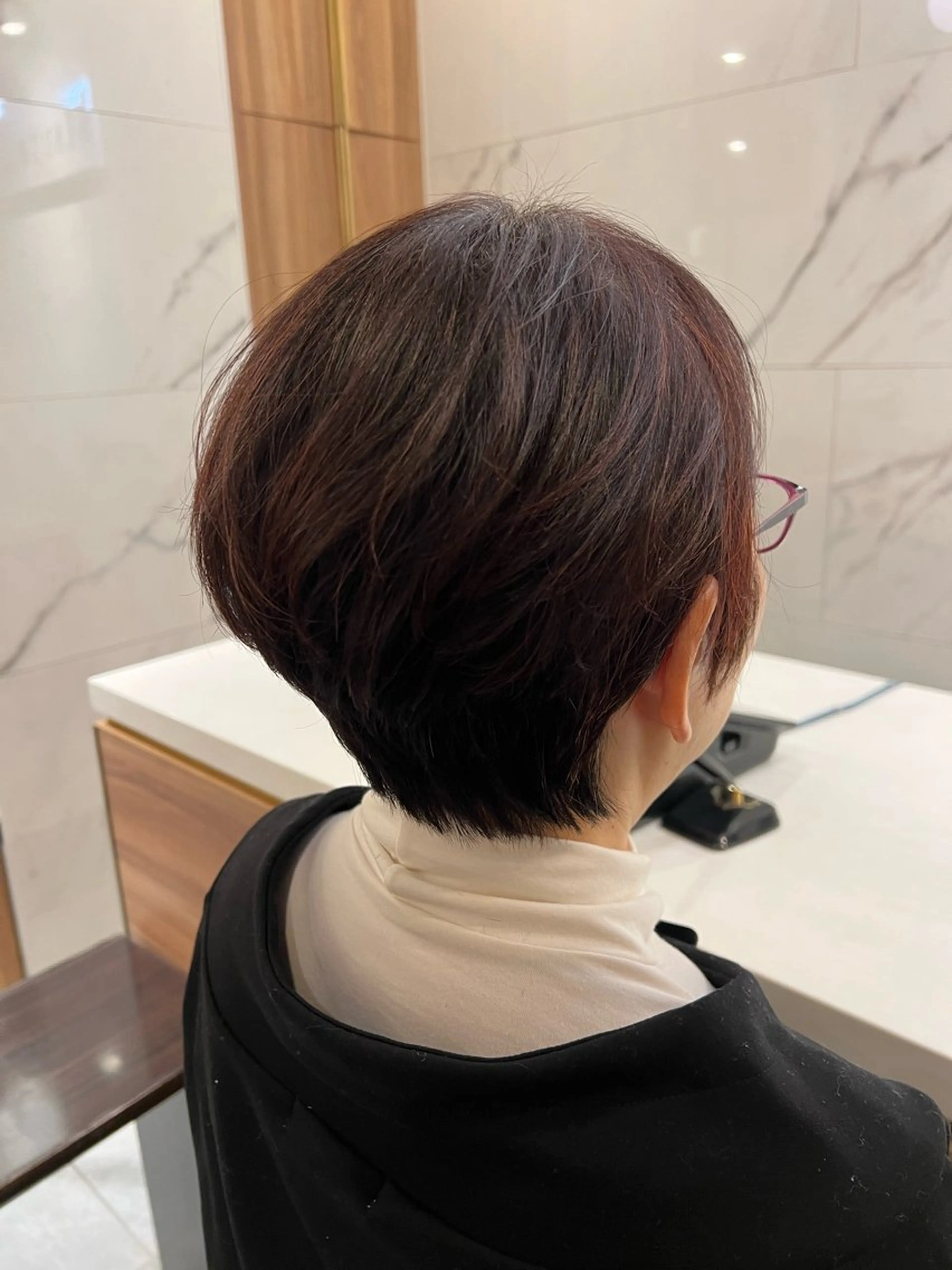 ショート 村中 逸紀のヘアスタイル