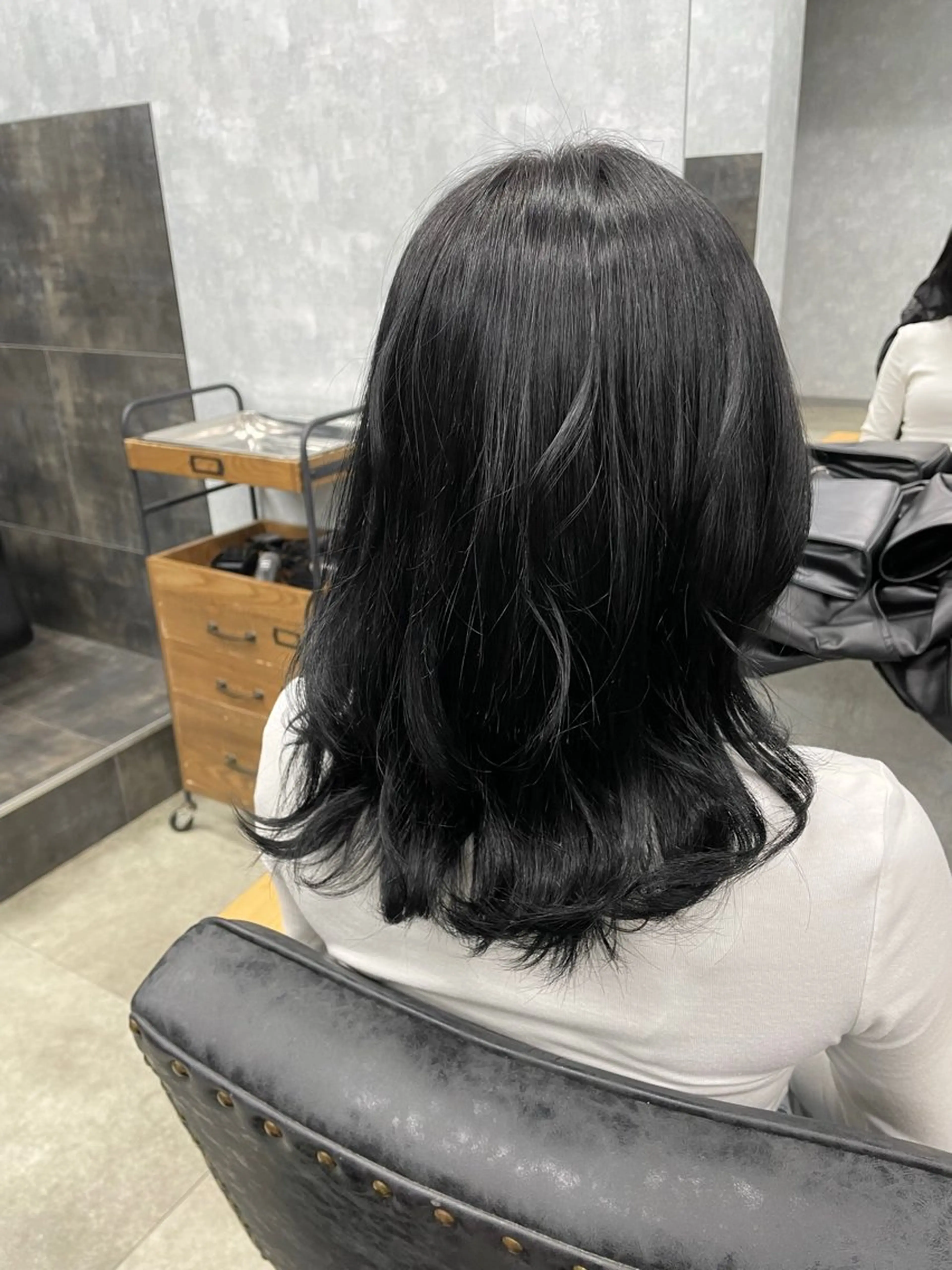 セミロング カラー 黒髪 カラー✨縮毛矯正✨ ハギワラケンタのヘアスタイル