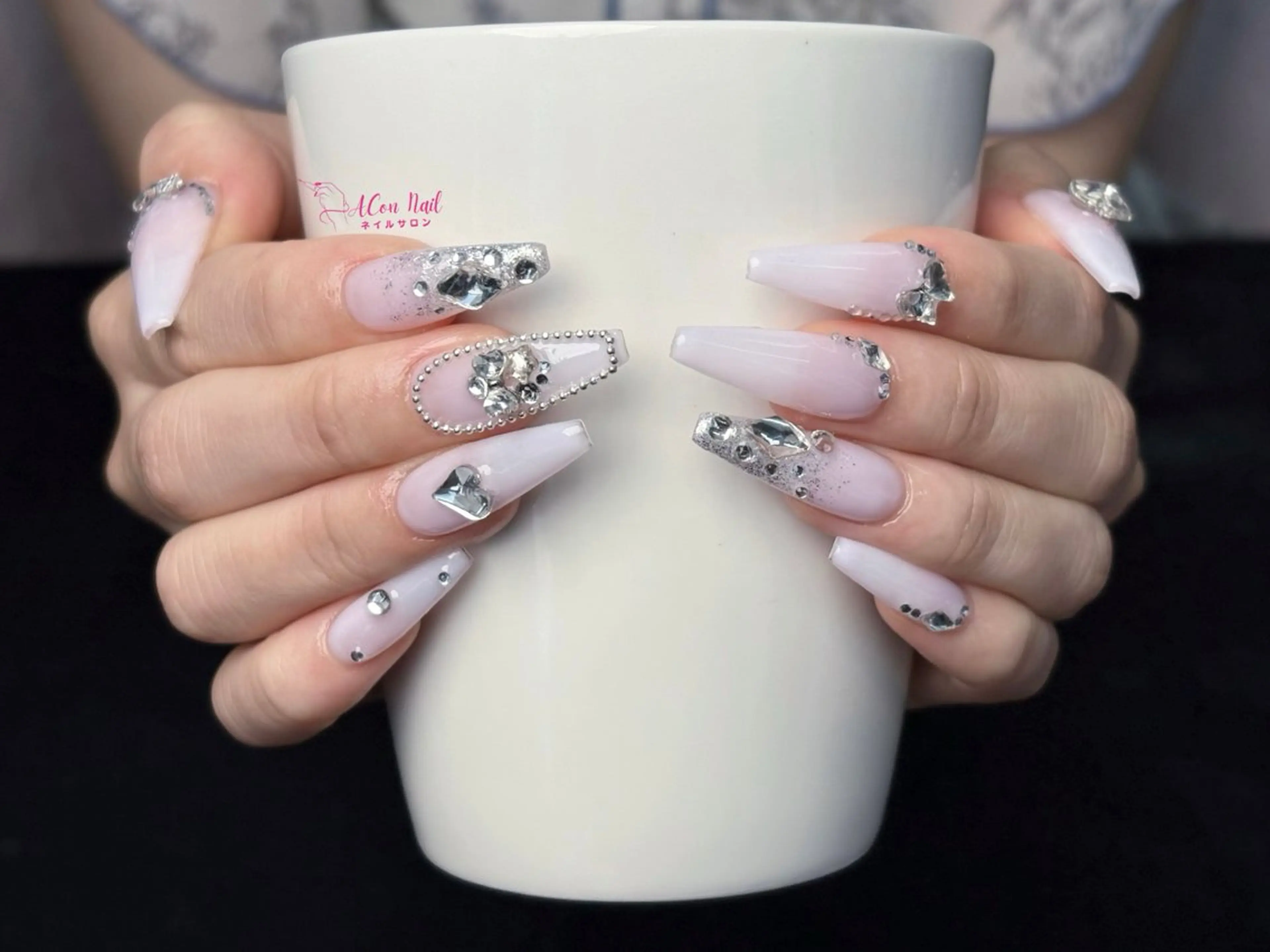 ネイル 桜ネイル 長さ出し フラワーネイル フレンチネイル ジェルネイル ハンドネイル AConNailSalon所属・ACon NailSalonのネイルデザイン