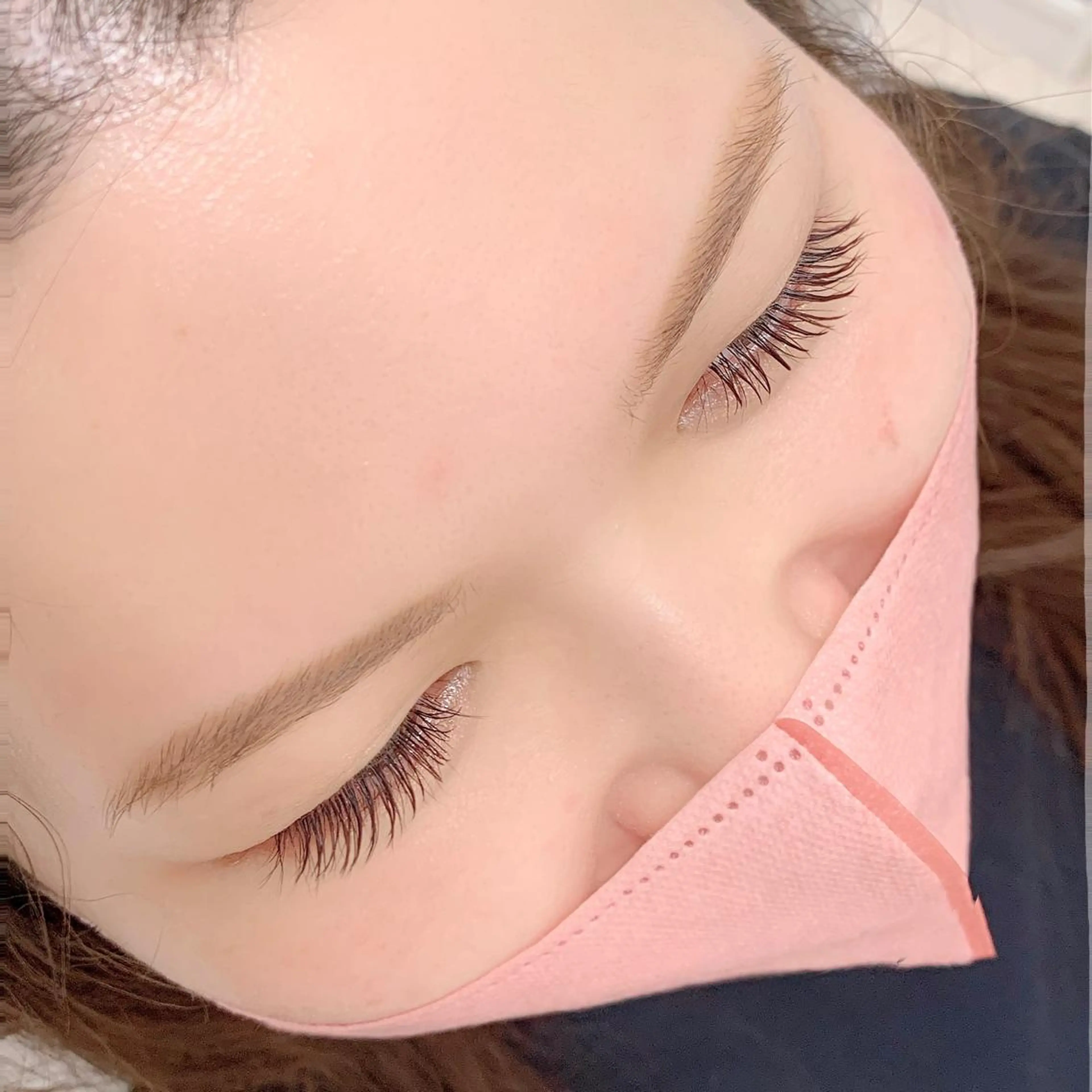 マツエク・マツパ ブラウンラッシュ カラーマツエク BellFlower Aki（眉・まつげ）のマツエク・マツパデザイン