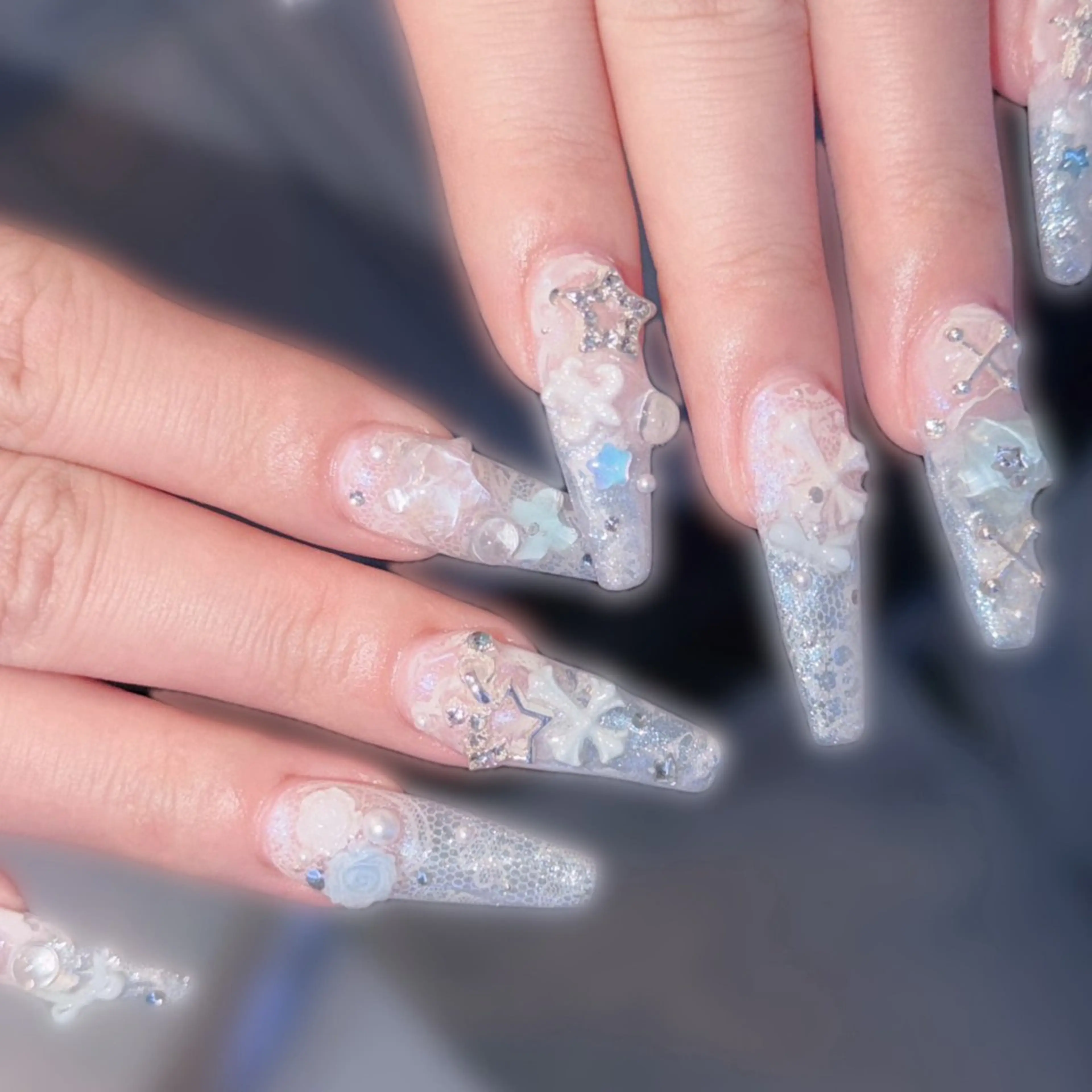 ⋆⸜4.5.6日限定⸝‍⋆推し活にもオススメ𖤐チップ長さだしアート10本+250種類のパーツつけ放題‎𖤐オフケアの写真