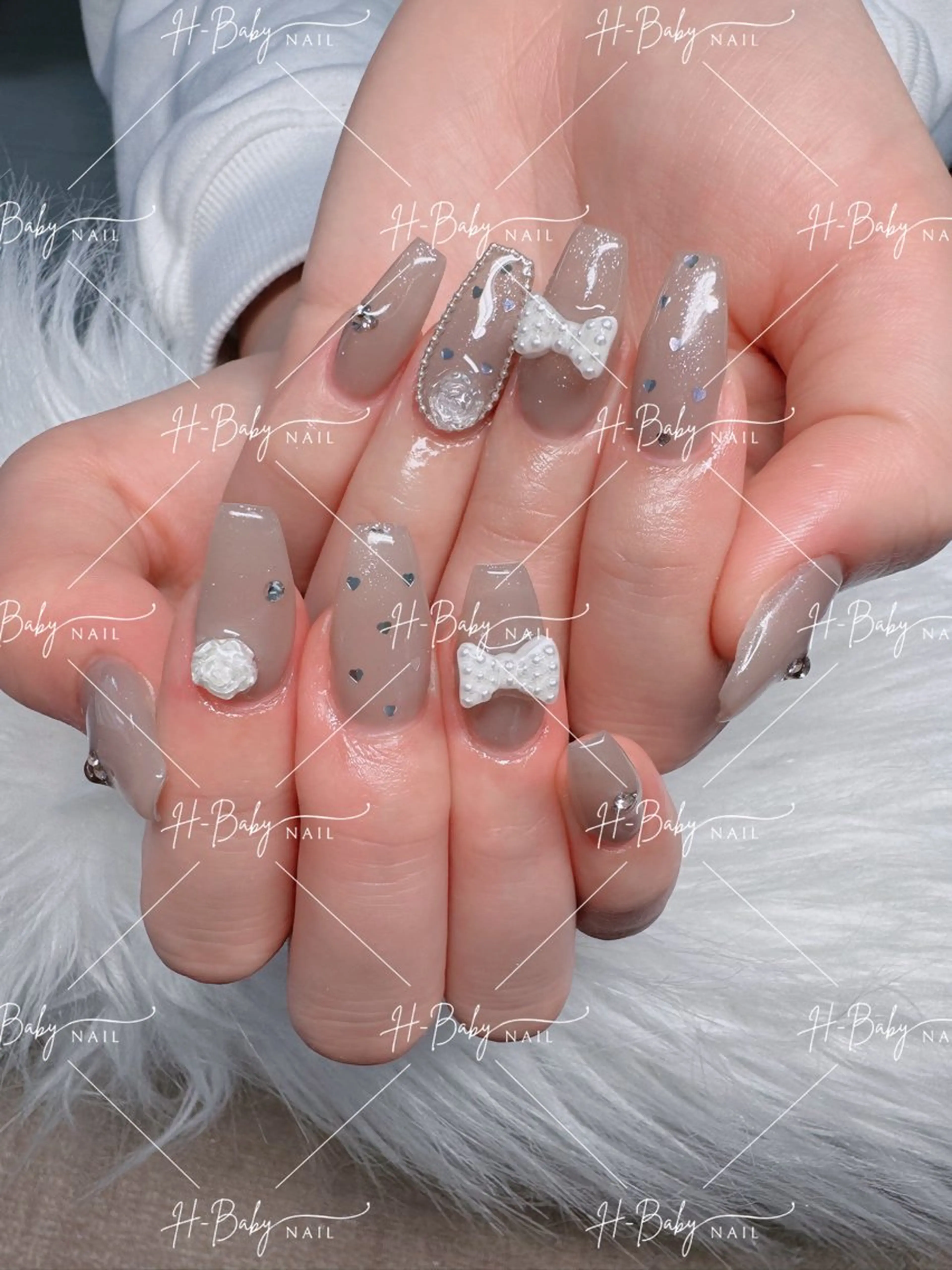 ネイル オーロラネイル フレンチネイル ジェルネイル ハロウィン 韓国ネイル ハンドネイル neco H.babynailのネイルデザイン