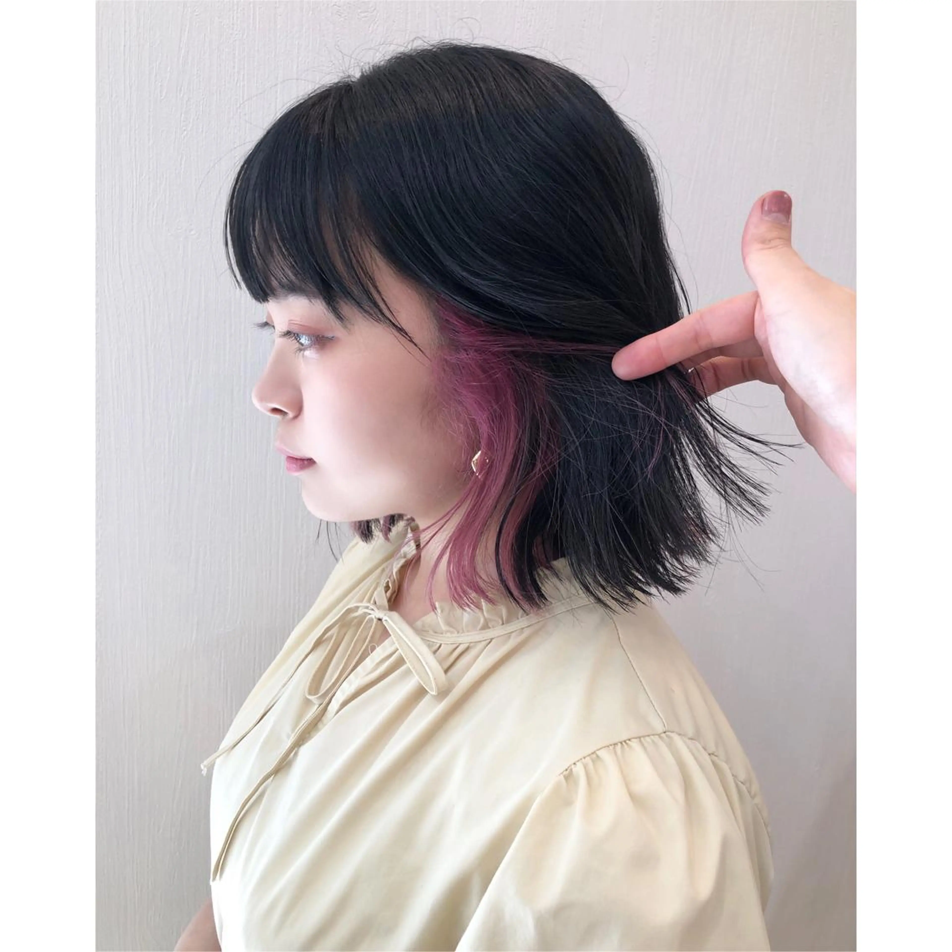 ミディアム カラー ブリーチ イヤリングカラー ピンクカラー 推しカラー✨ オタク美容師ユウカのヘアスタイル