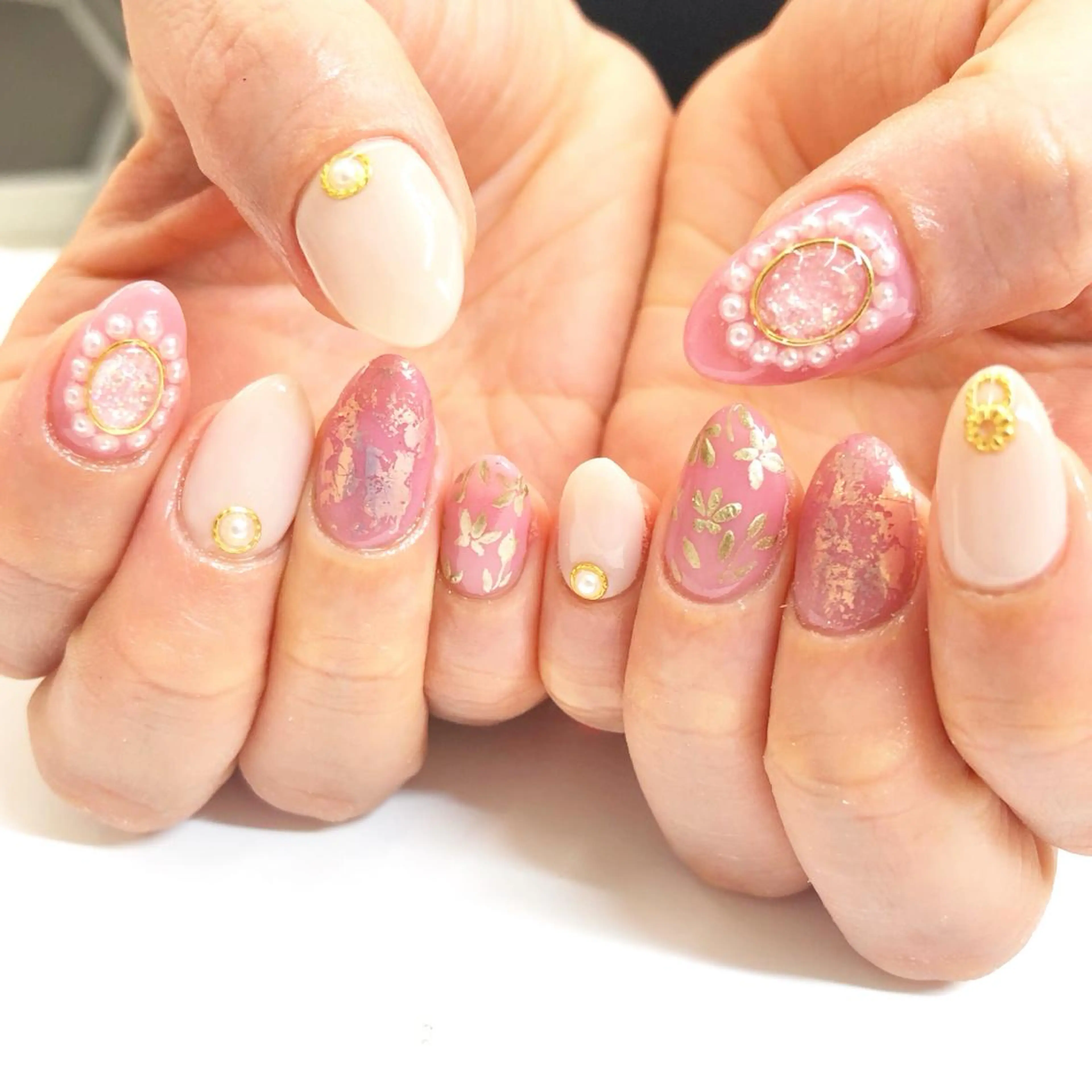 ネイル ピンク 春ネイル Minami 🍓のネイルデザイン