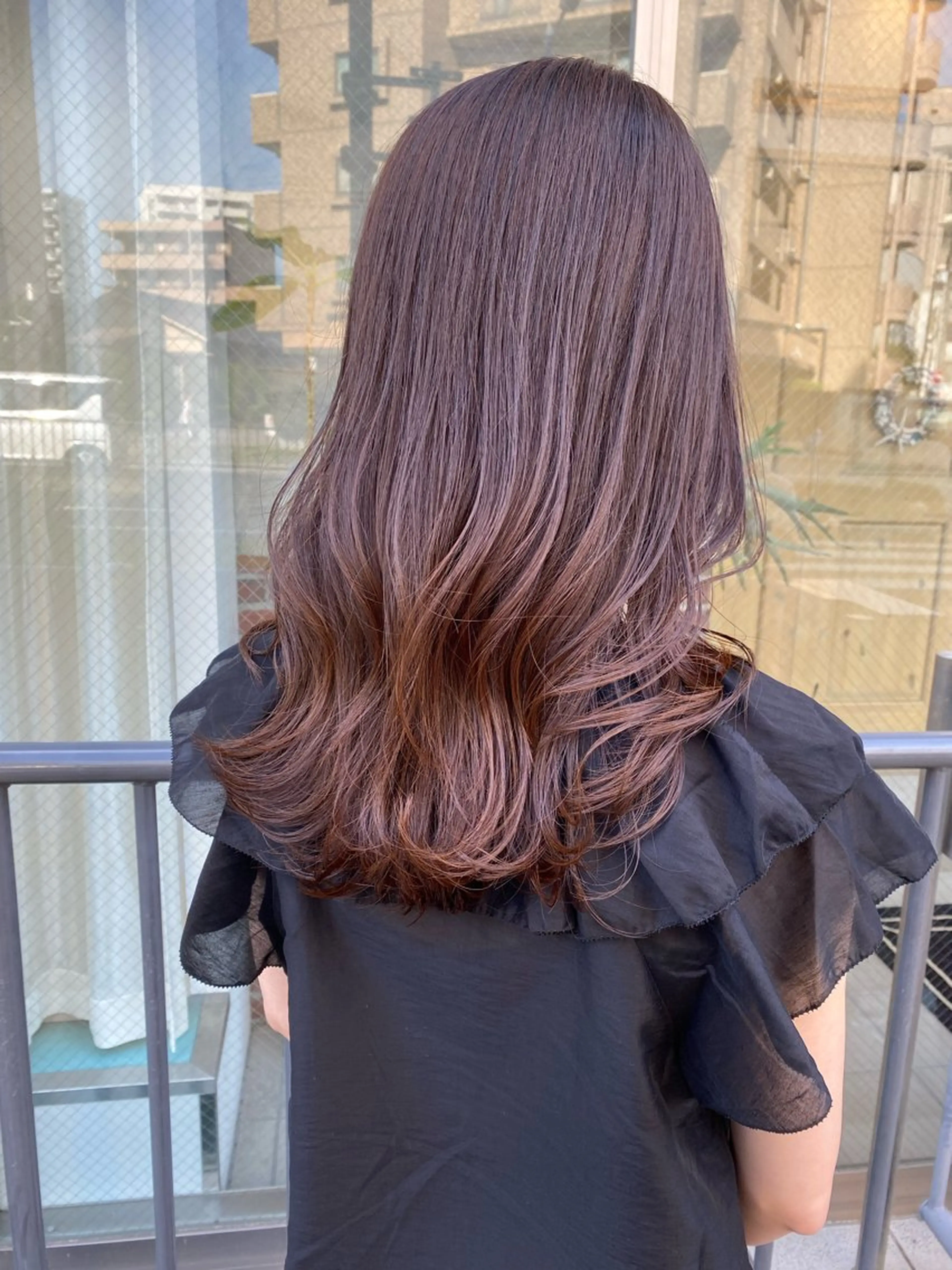 ロング カラー tocolaso 柏所属・レイヤーカット/ 根本瑠実のヘアスタイル