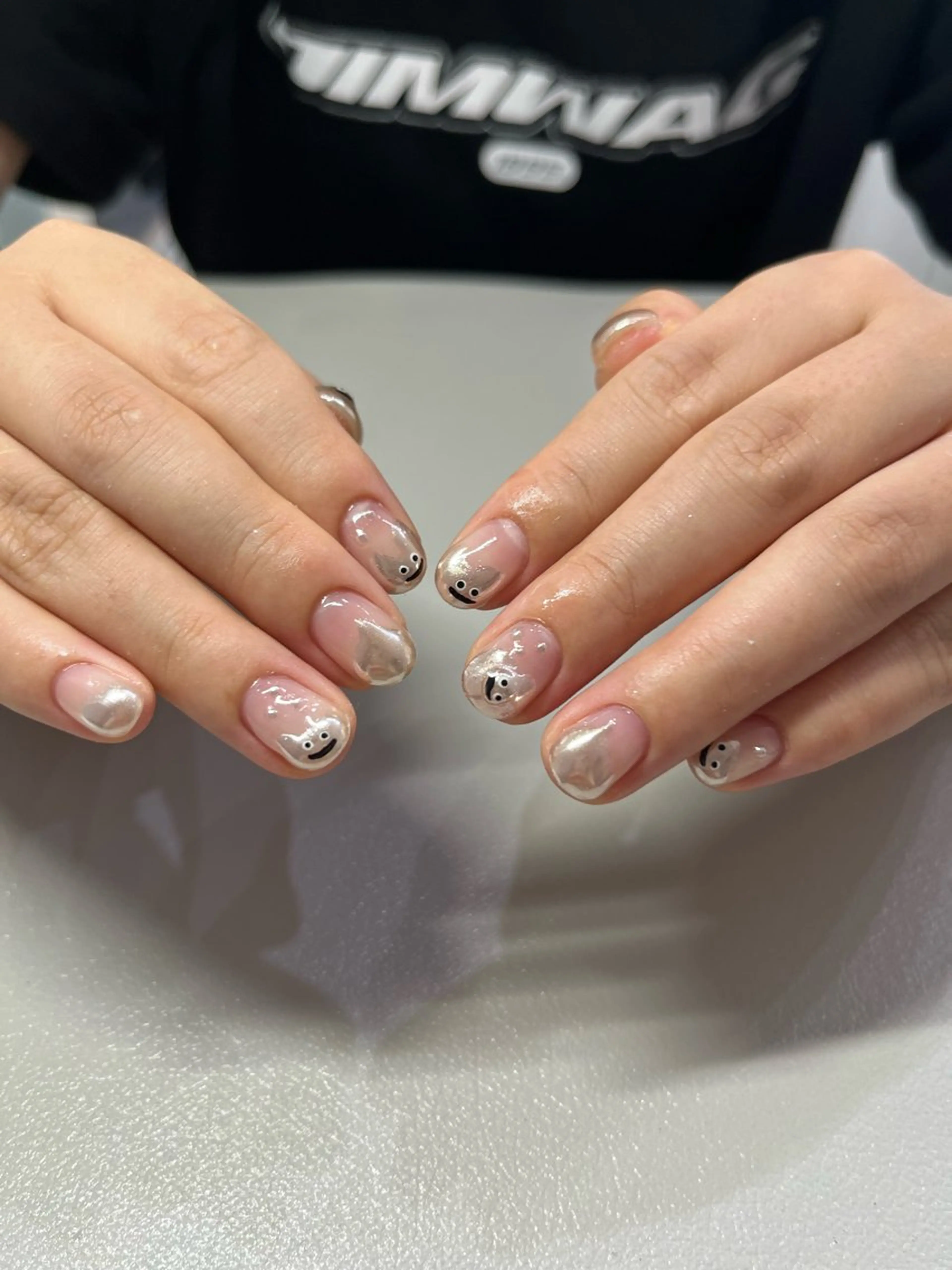 ネイル ハンドネイル Ray. ちゅるん系ニュアンスのネイルデザイン