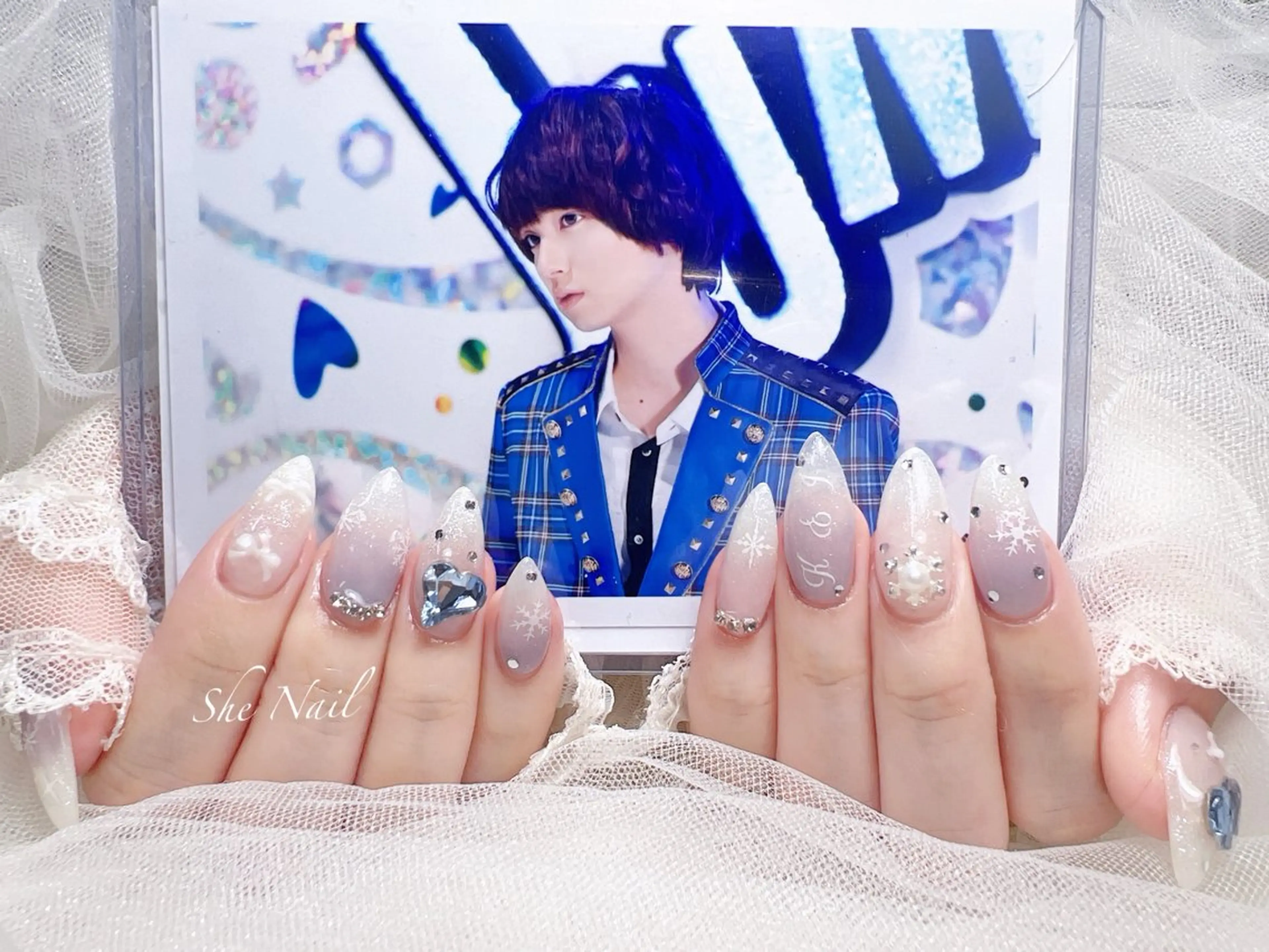 ネイル チークネイル 長さ出し フラッシュネイル グラデーション ラメ(グリッター) ハンドネイル She   Nail所属・ISA_ BELLAのネイルデザイン