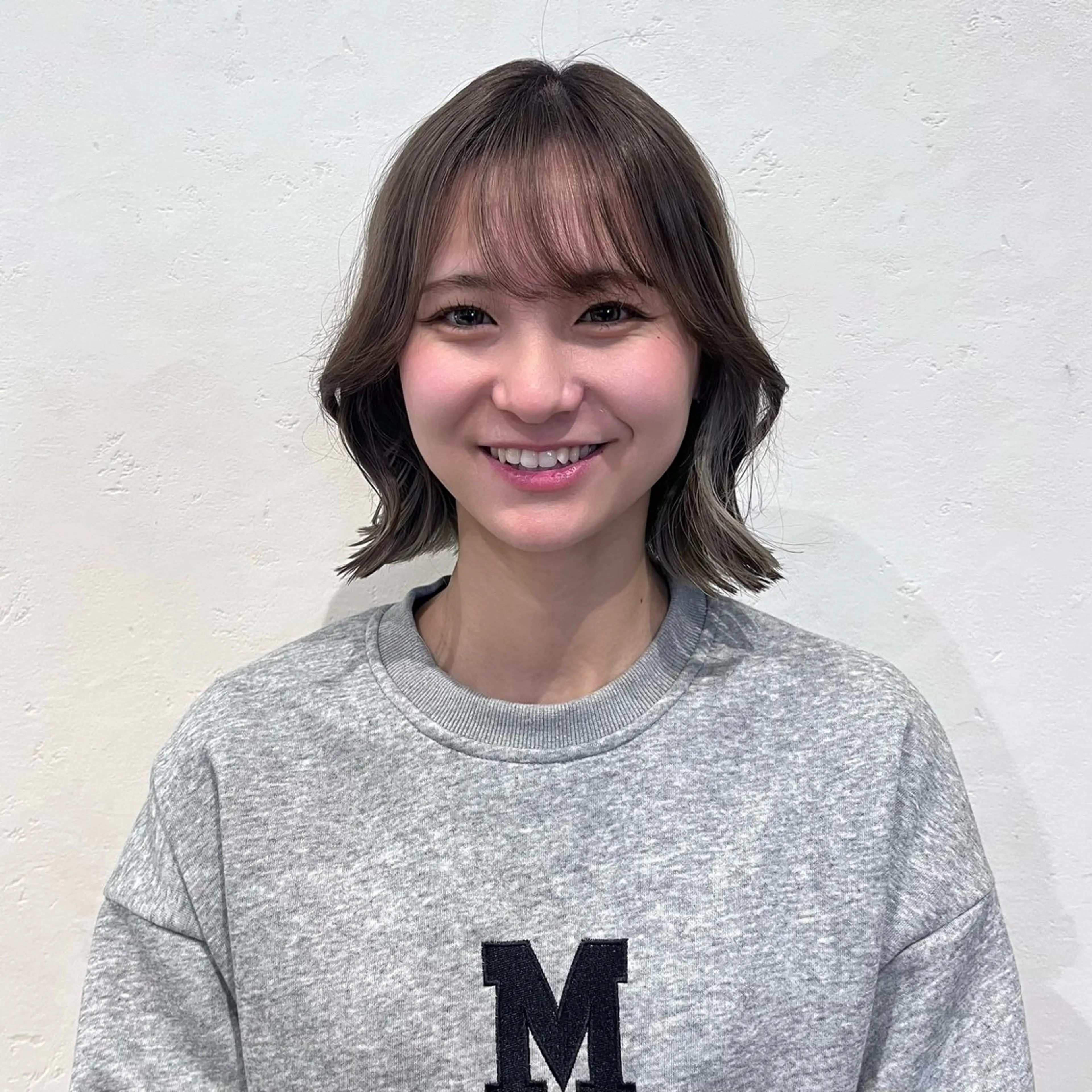 ミディアム 北島 遥香🫧インナ ー /ベージュカラーのヘアスタイル