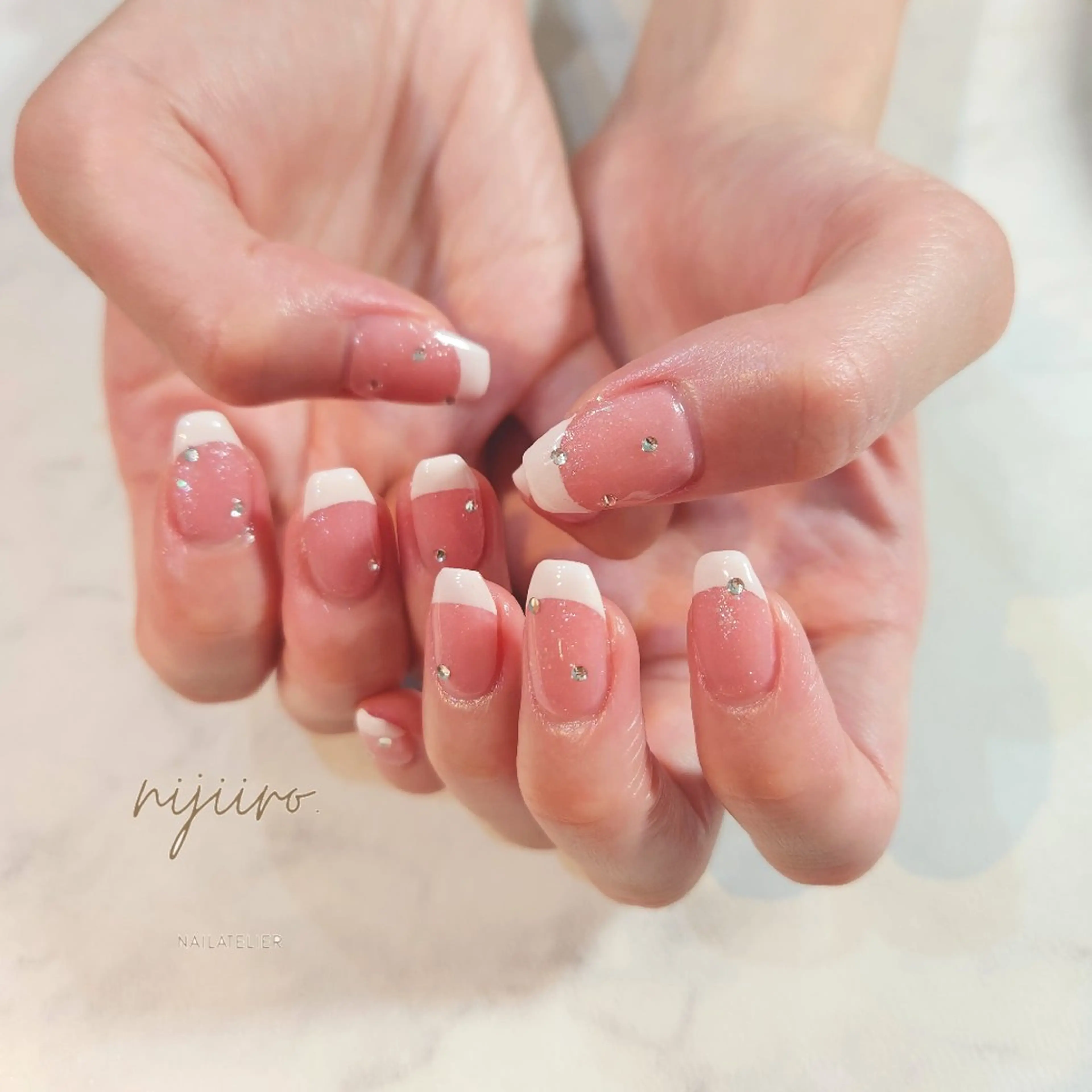 ネイル ハンドネイル nailatelier nijiiro.所属・nijiiro🌈 サトウのネイルデザイン