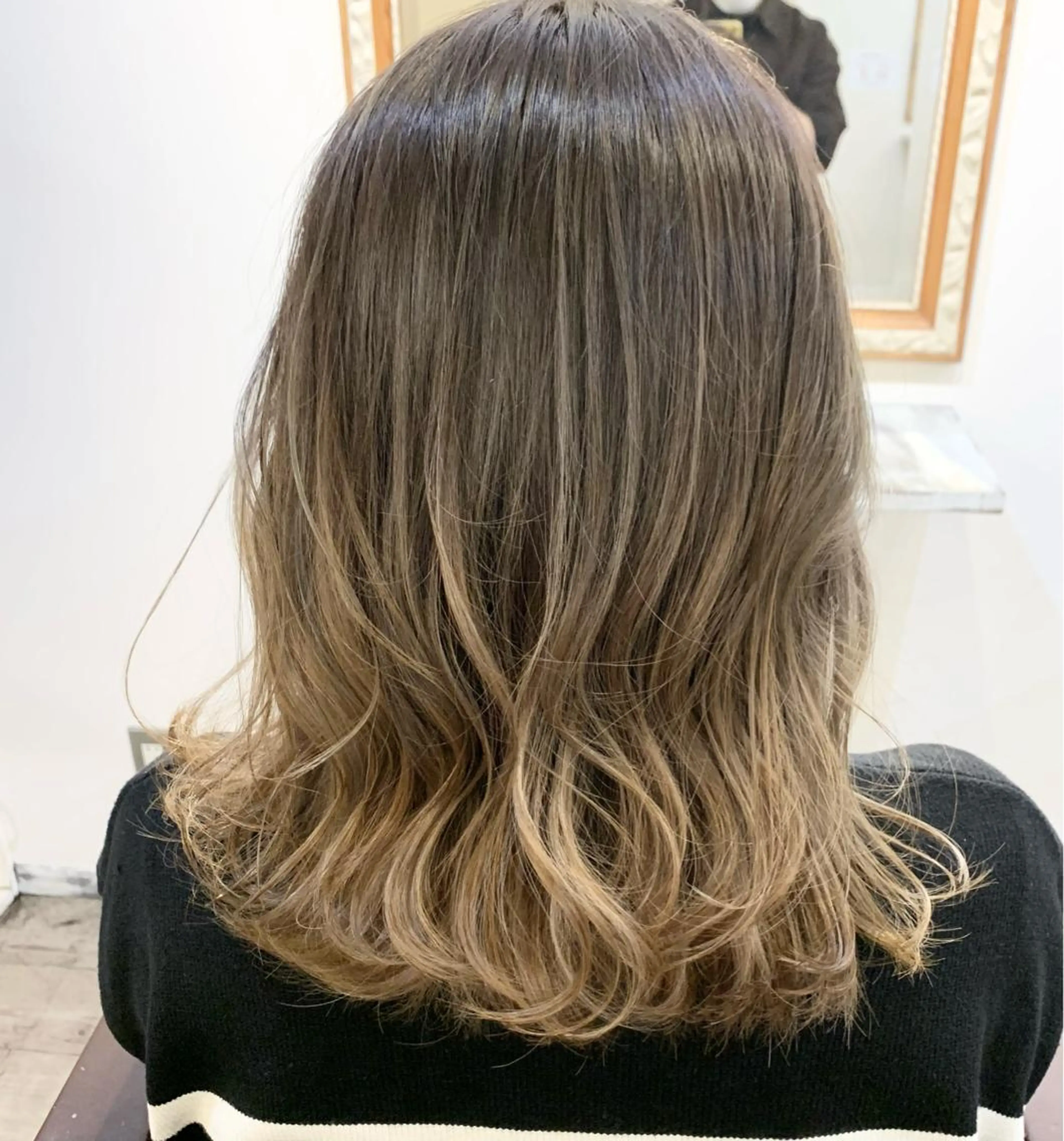 カラー バレイヤージュ グラデーションカラー ハイライトカラー Cecilhcir 店長コータのヘアスタイル