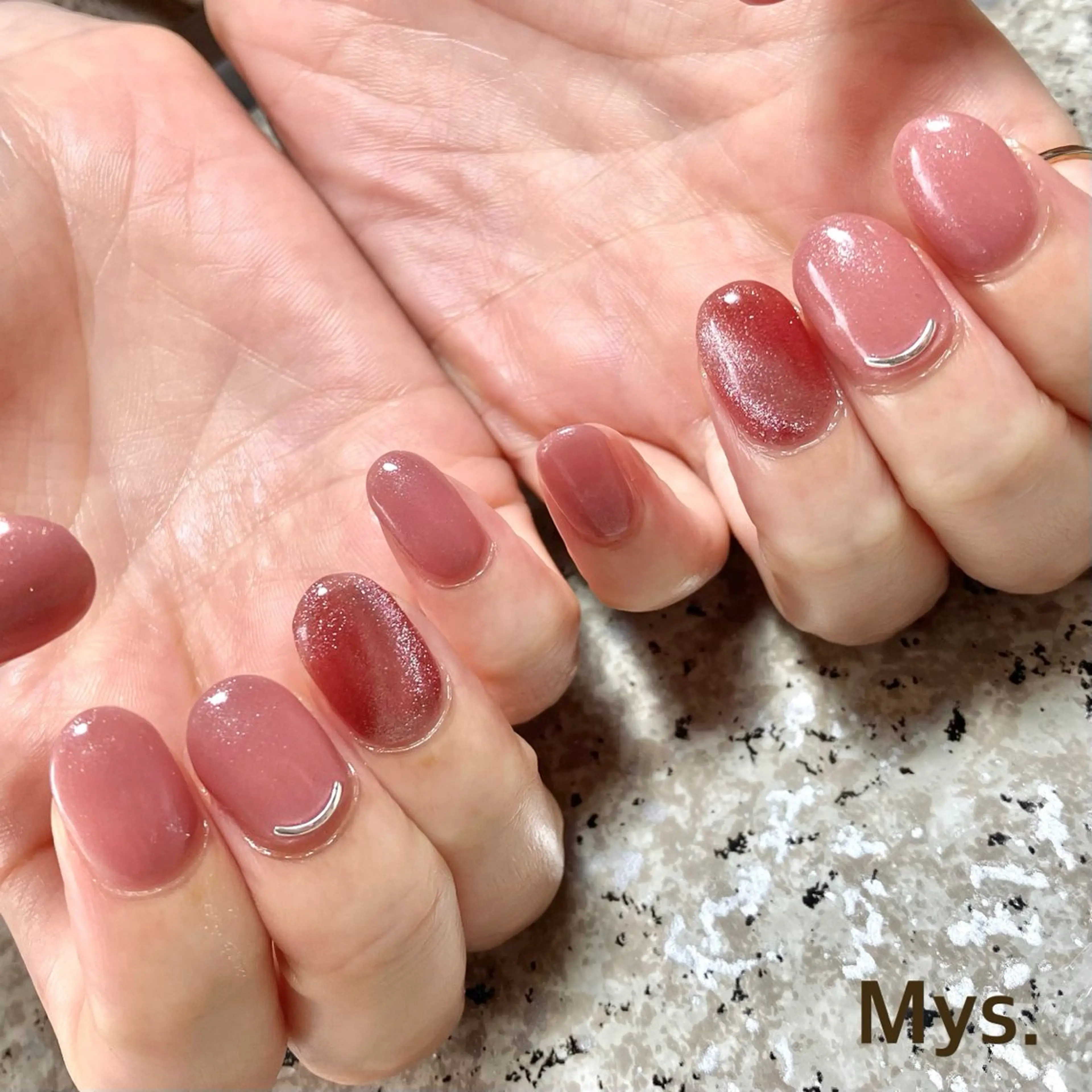 ネイル マグネットネイル ハンドネイル Mys. 三上紗紀のネイルデザイン