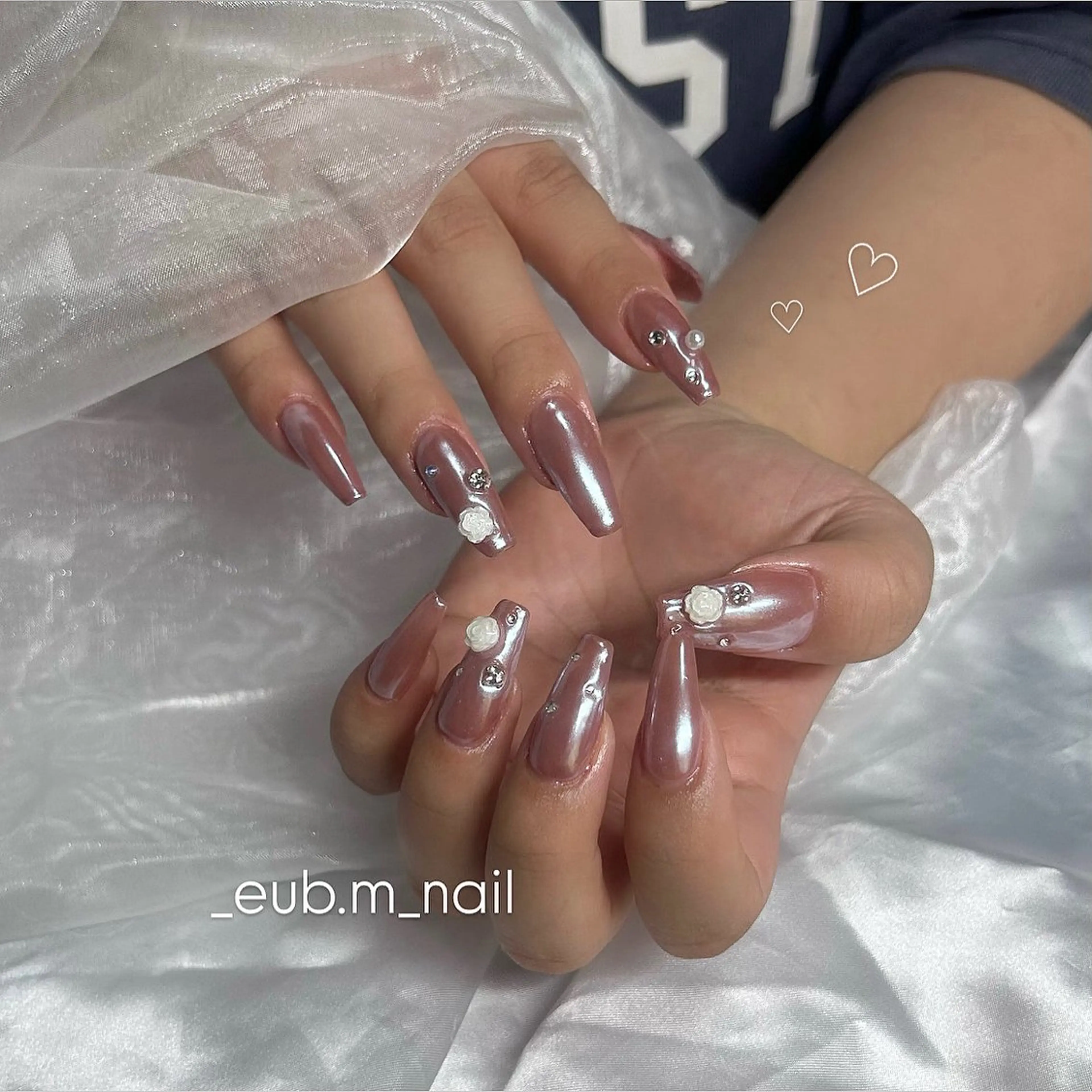 ネイル オーロラネイル 深夜ネイルサロン eub.m_nailのネイルデザイン