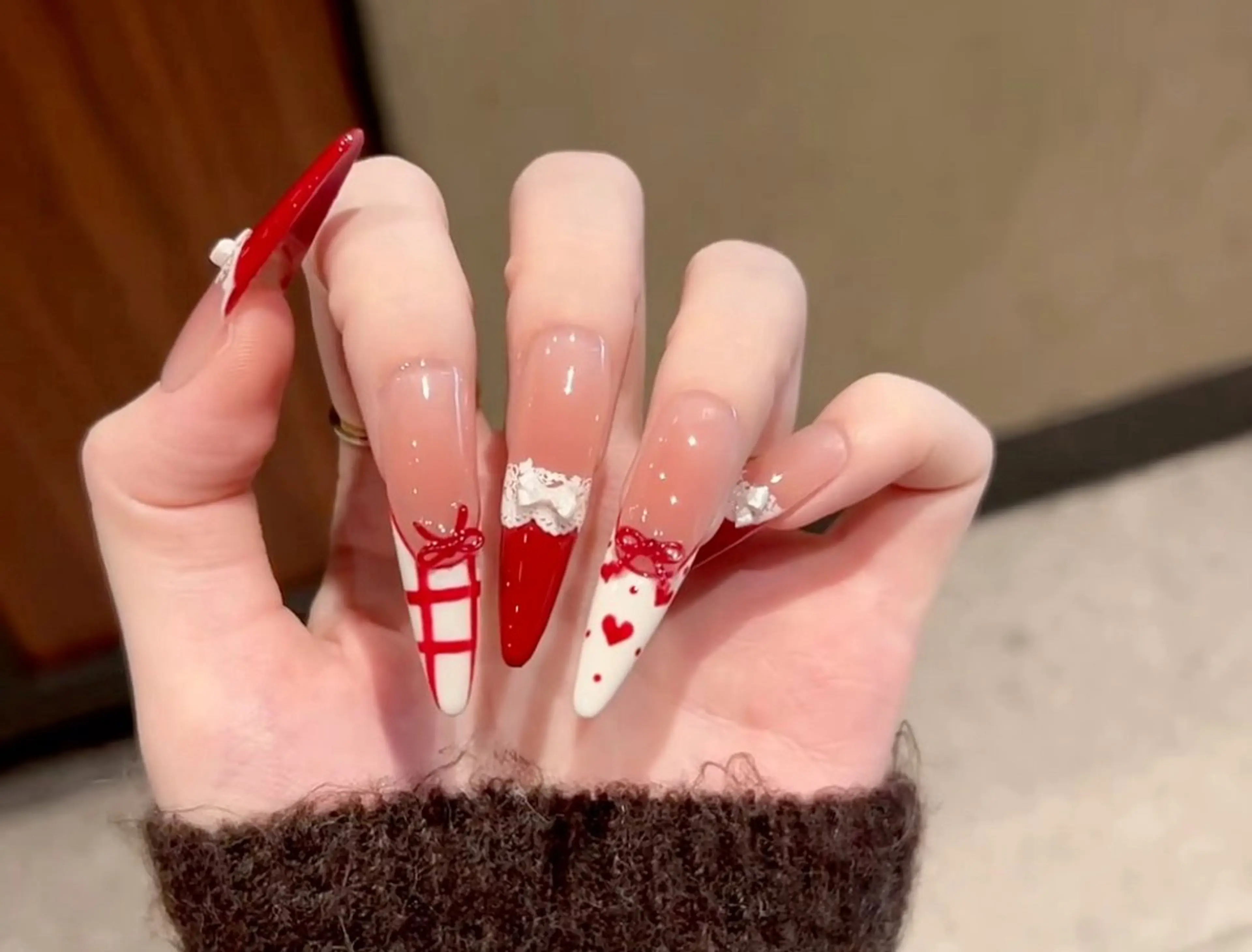 ネイル オーロラネイル フラワーネイル フットネイル フレンチネイル ジェルネイル ハンドネイル 長さだし専門 ありさのネイルデザイン