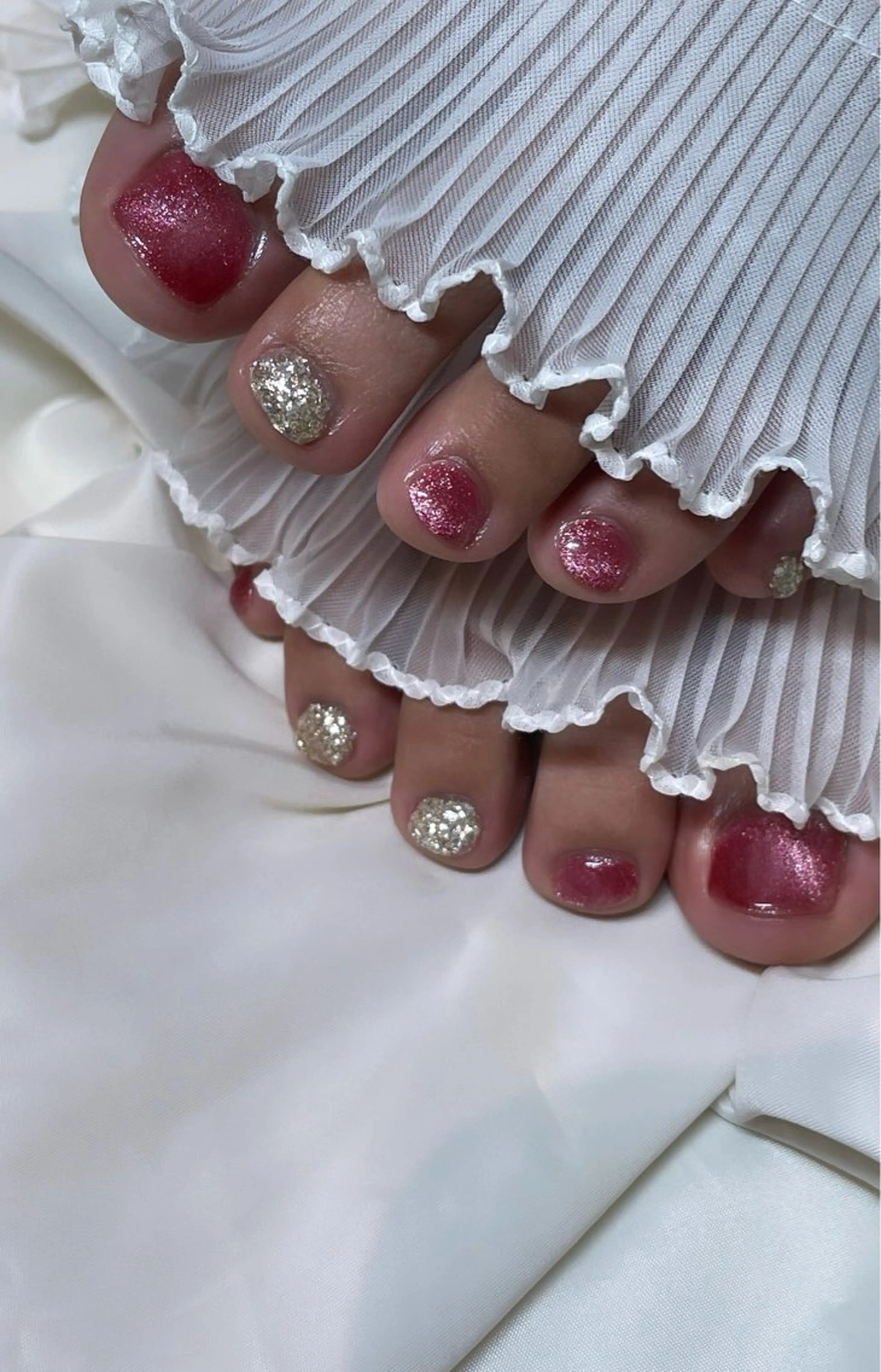 ネイル マグネットネイル フットネイル Rizm secret所属・nail𓂃🫧‪ Yuinaのネイルデザイン