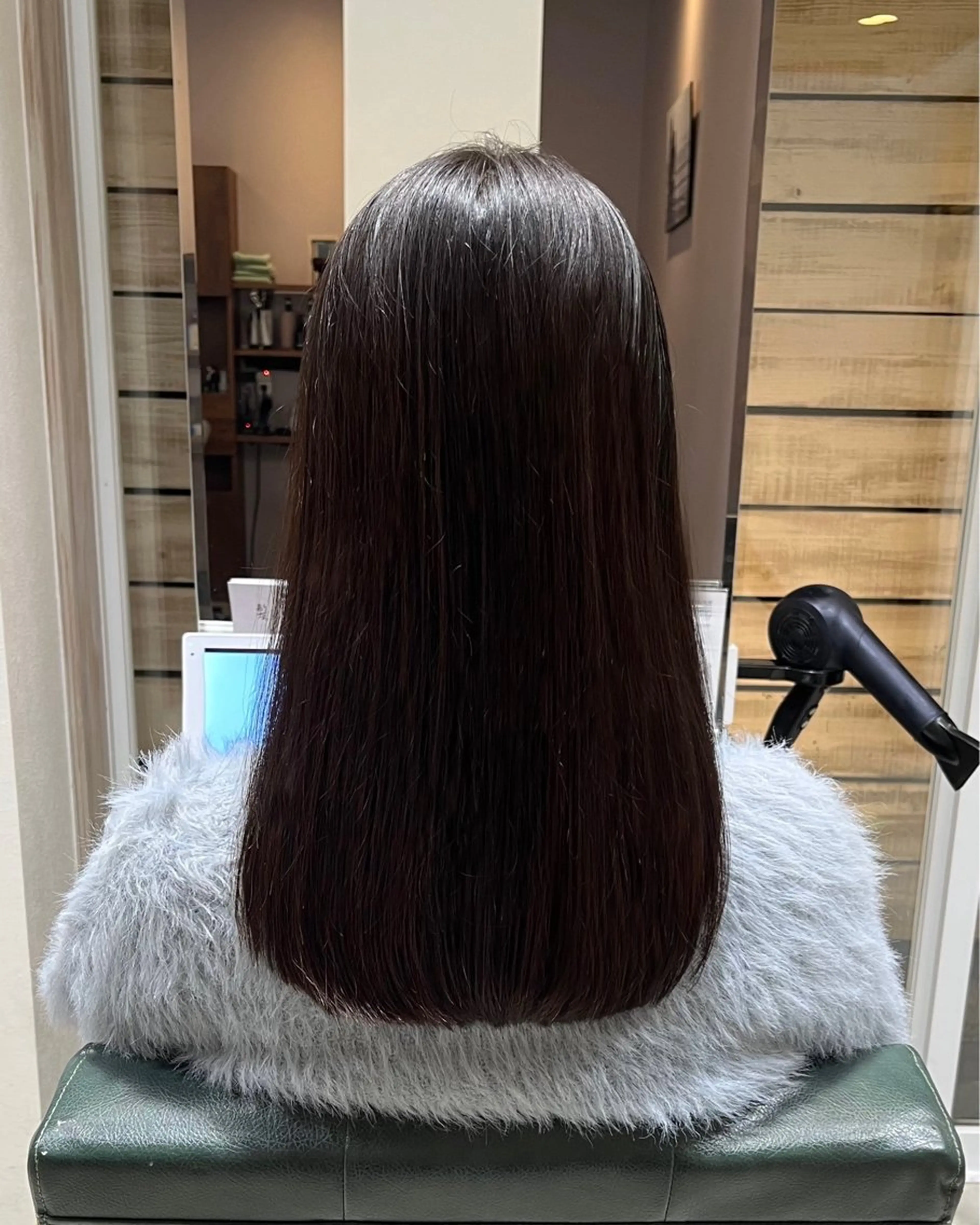 セミロング 宮川 結妃のヘアスタイル