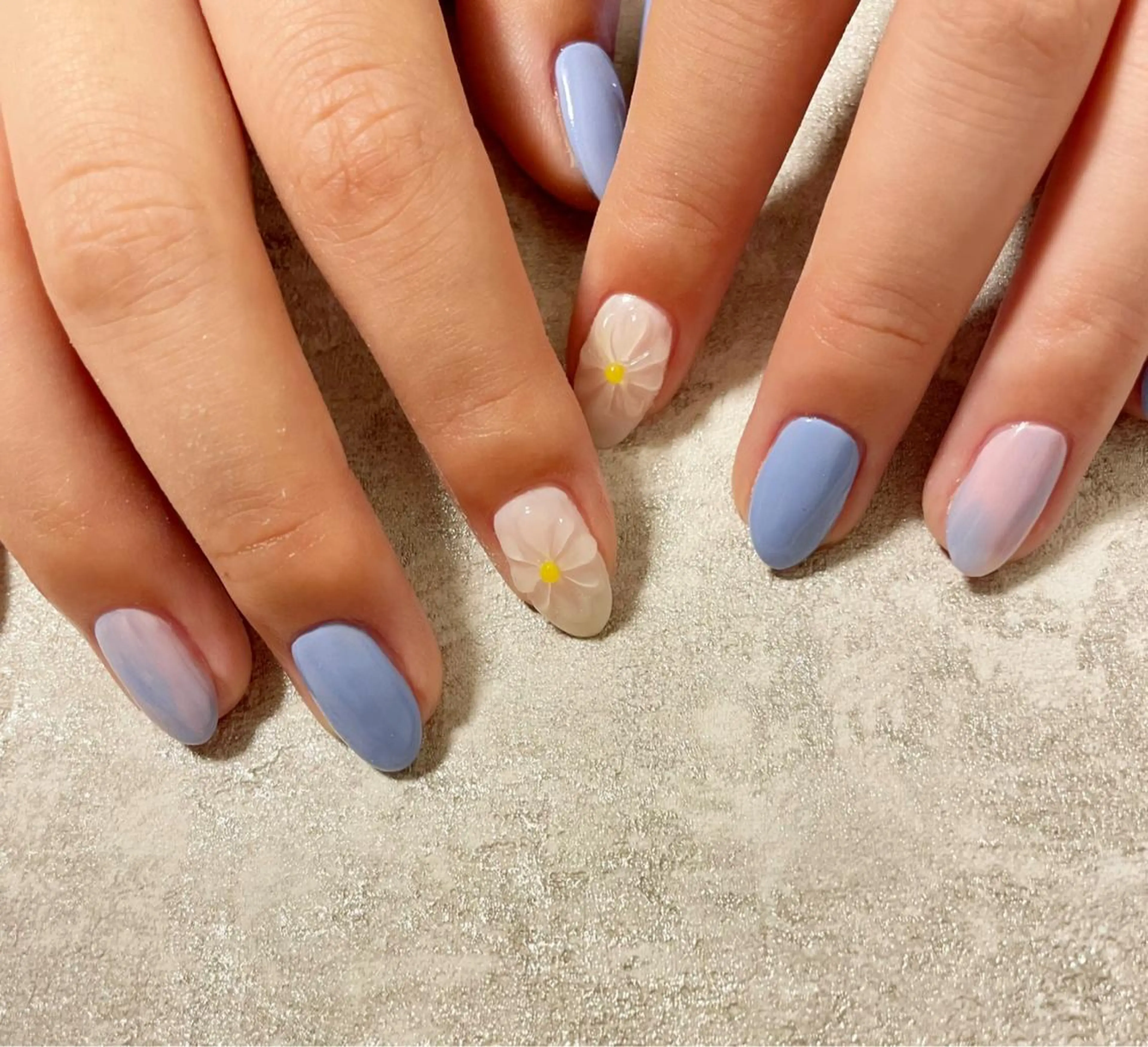 ミディアム ネイル 春ネイル Re:st〔リスト〕所属・ayane Re:st〔リスト〕のネイルデザイン