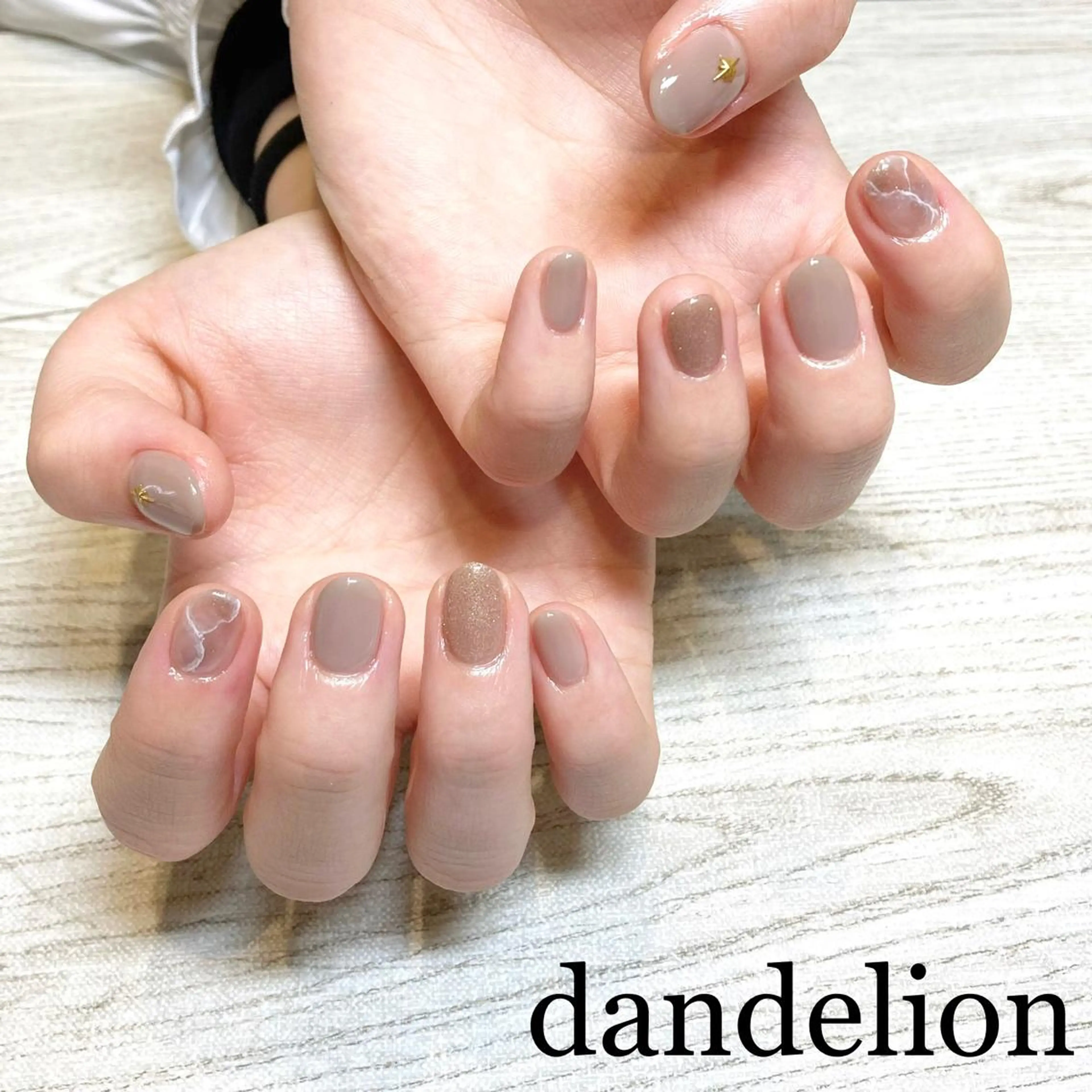 ネイル ハンドネイル ハンドケア dandelion ダンデライオンのネイルデザイン