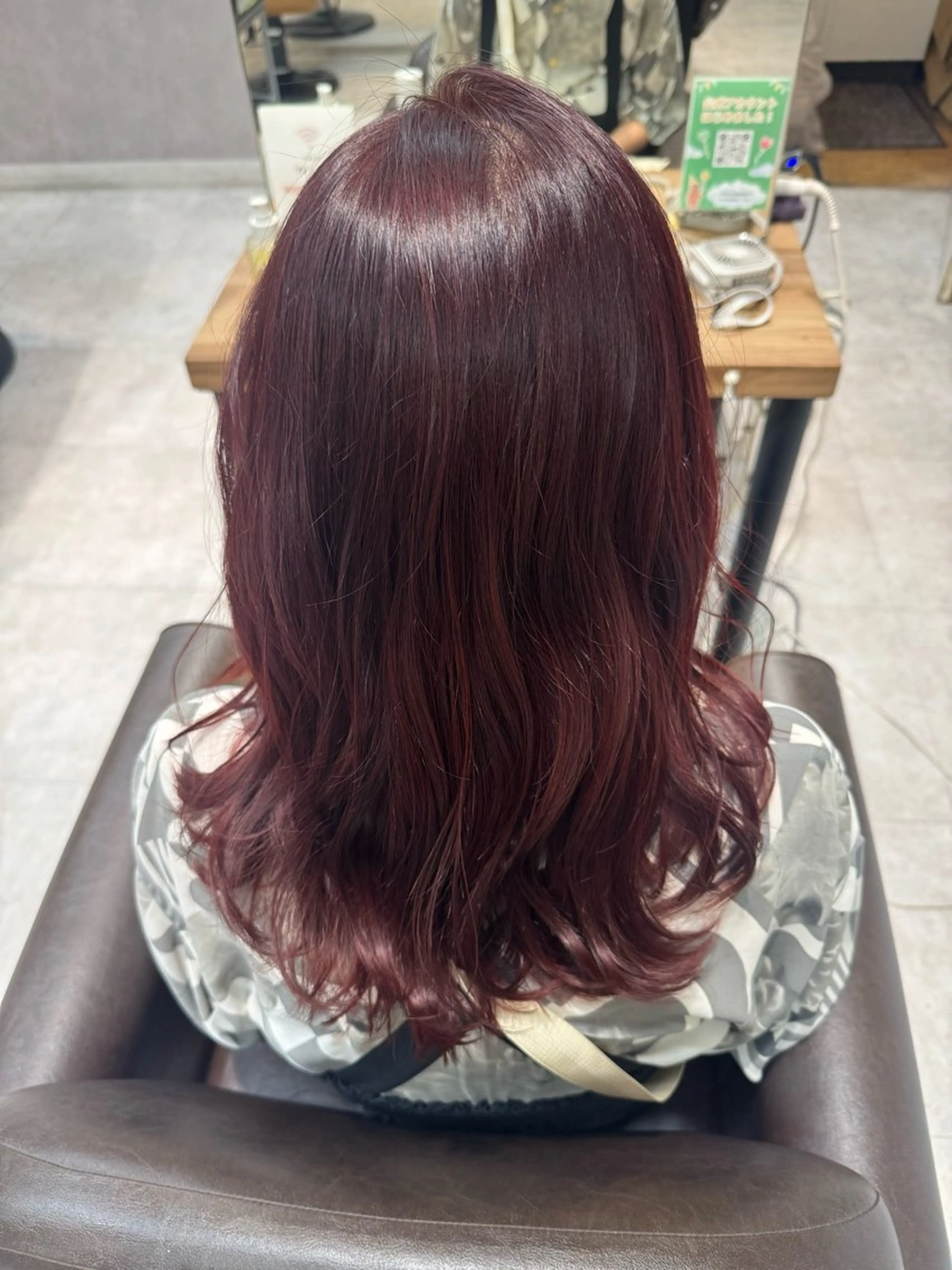 カラー ブリーチ ブリーチなしカラー レッドカラー 🫧毛先カット 🫧山中沙希のヘアスタイル